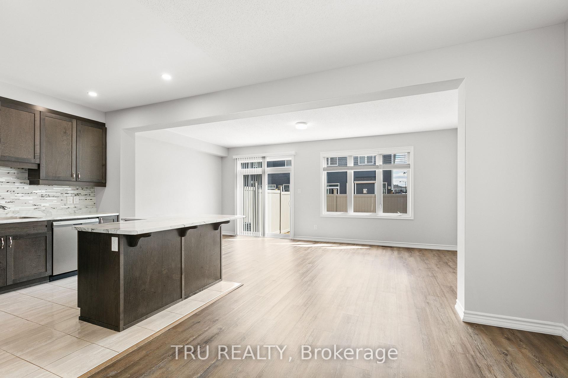Photo 6 of 709 Perseus Avenue, Ottawa, Barrhaven - Half Moon Bay — HOMEH