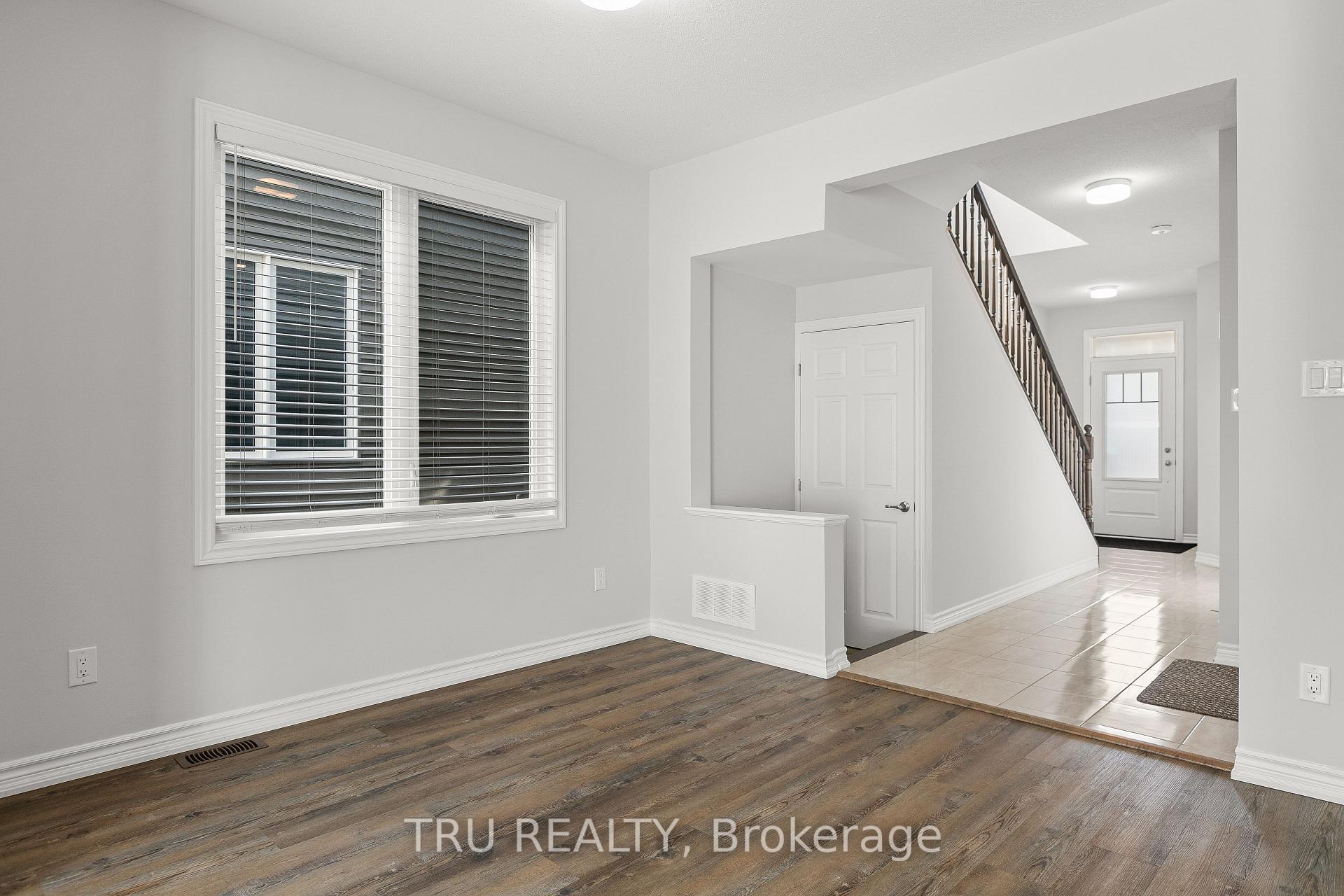 Photo 9 of 709 Perseus Avenue, Ottawa, Barrhaven - Half Moon Bay — HOMEH