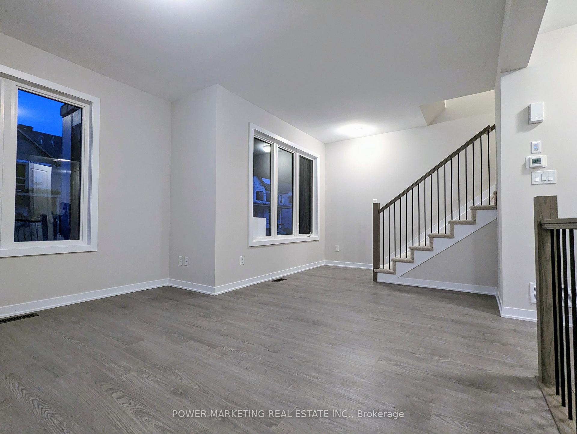 Photo 4 of 200 Speckled Alder Row, Ottawa, Barrhaven - Half Moon Bay — HOMEH