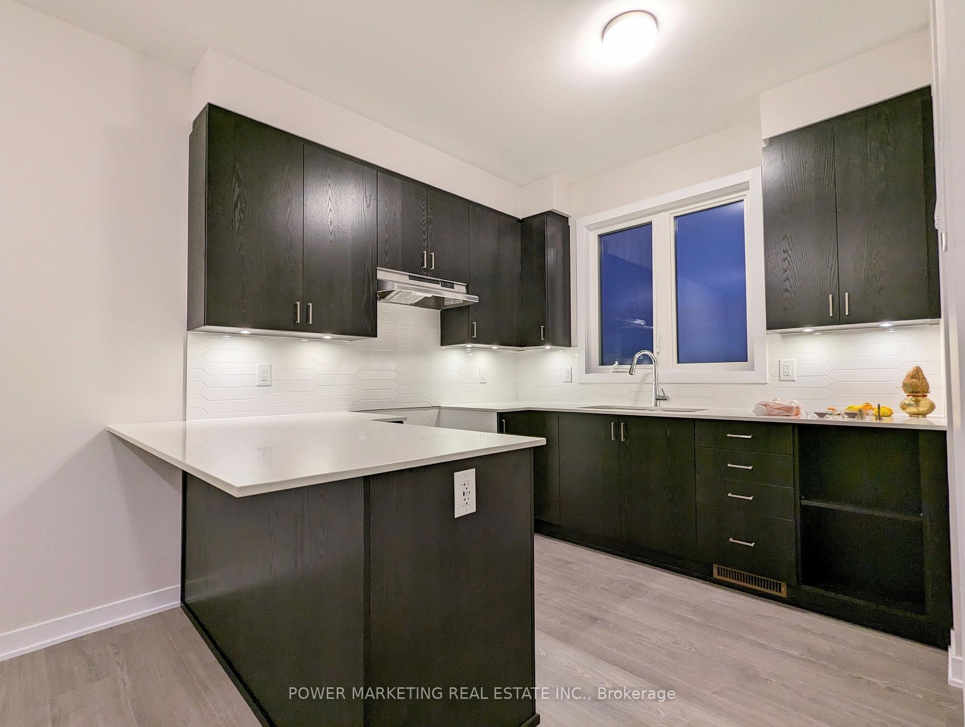 Photo 7 of 200 Speckled Alder Row, Ottawa, Barrhaven - Half Moon Bay — HOMEH