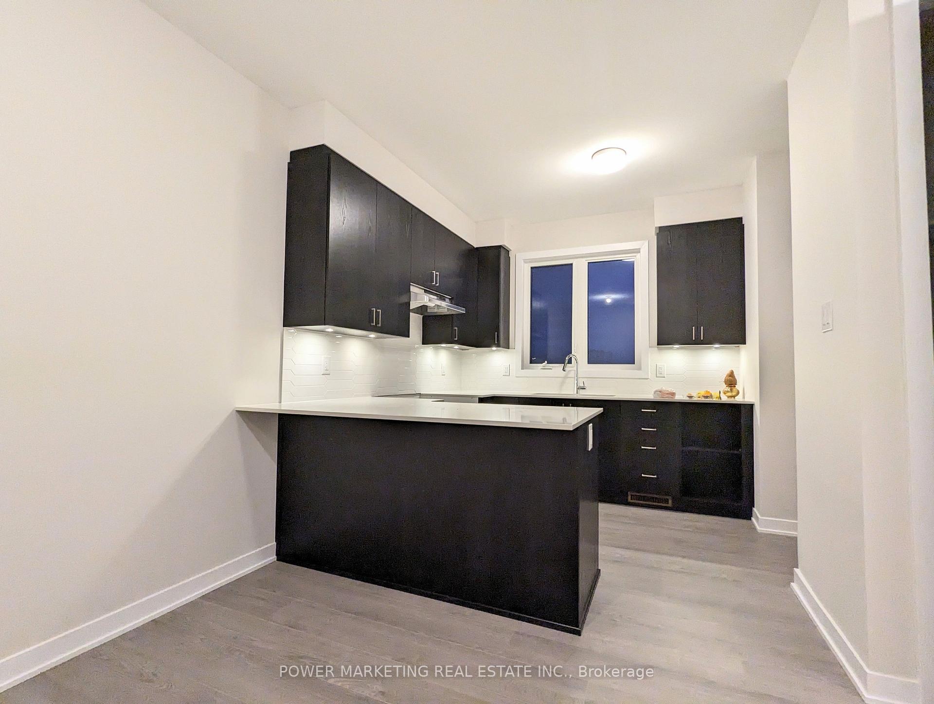 Photo 8 of 200 Speckled Alder Row, Ottawa, Barrhaven - Half Moon Bay — HOMEH
