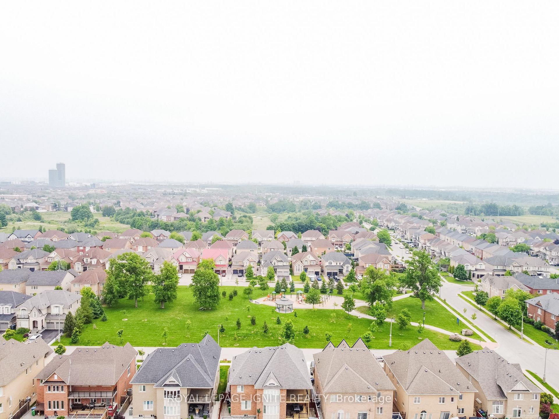 Photo 39 of 8 Scotchmere Crescent, Brampton, Bram East — HOMEH