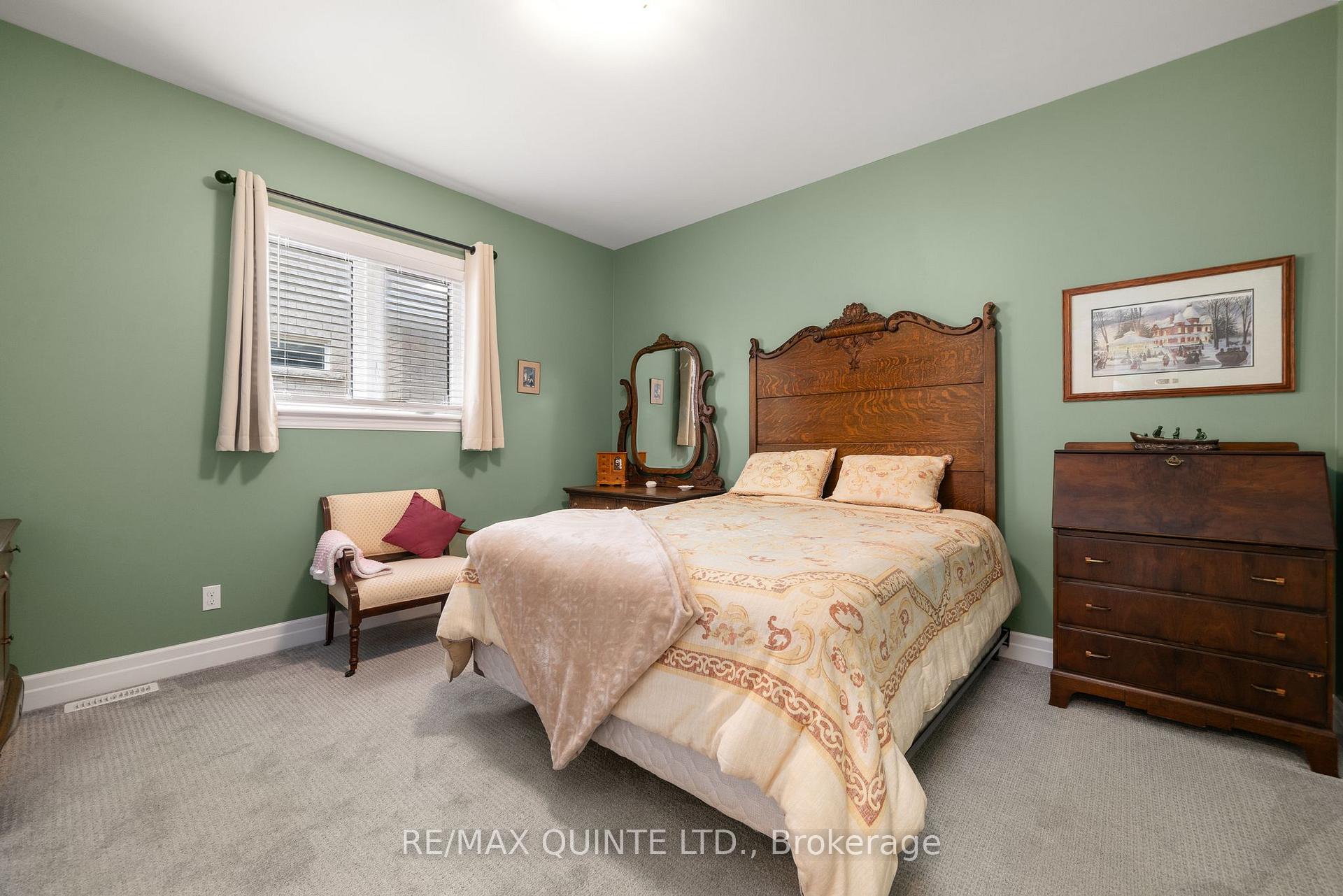 Photo 15 of 62 Hummingbird Drive, Belleville, Thurlow Ward — HOMEH