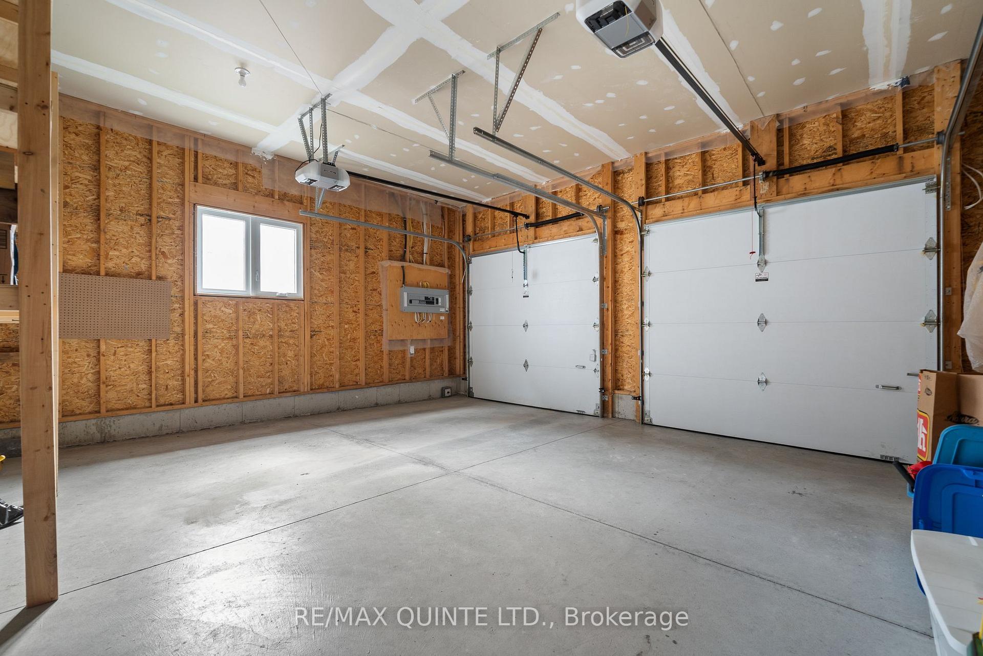 Photo 23 of 62 Hummingbird Drive, Belleville, Thurlow Ward — HOMEH