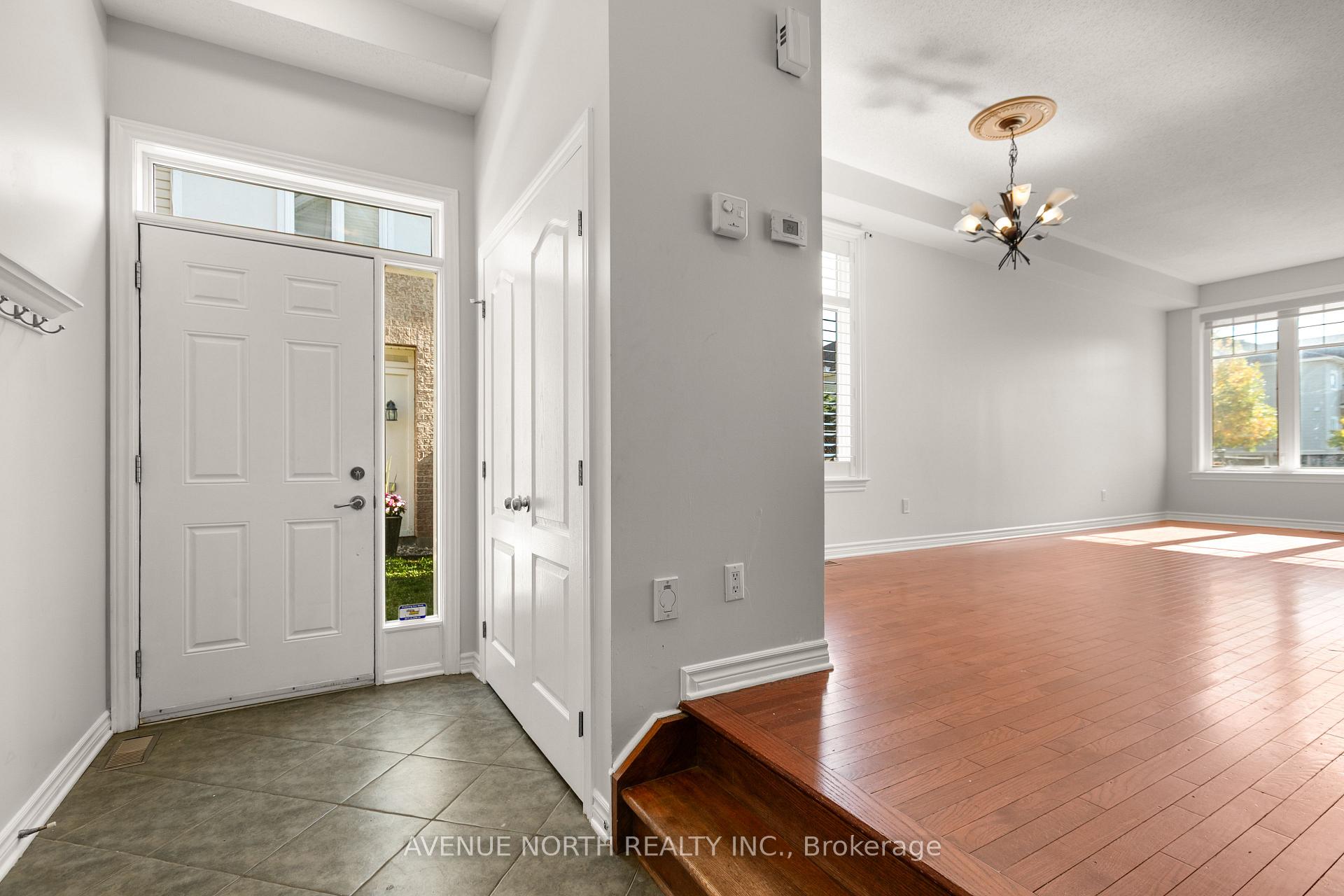 Photo 7 of 108 Hillman Marsh Way, Ottawa, Blossom Park/Kemp Park/Findlay Creek — HOMEH