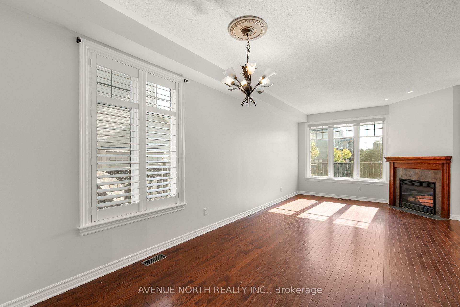 Photo 10 of 108 Hillman Marsh Way, Ottawa, Blossom Park/Kemp Park/Findlay Creek — HOMEH