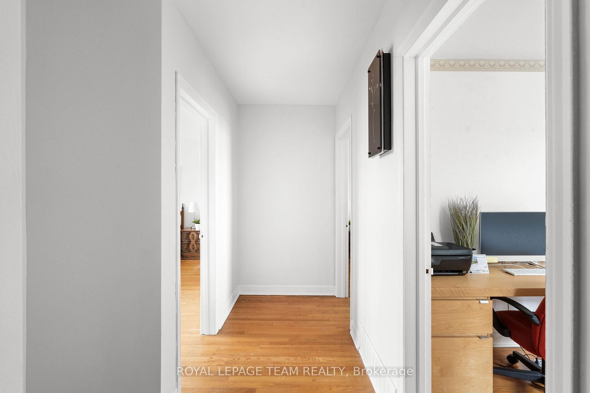 Photo 14 of 365 Ravenhill Avenue E, Ottawa, McKellar/Highland — HOMEH