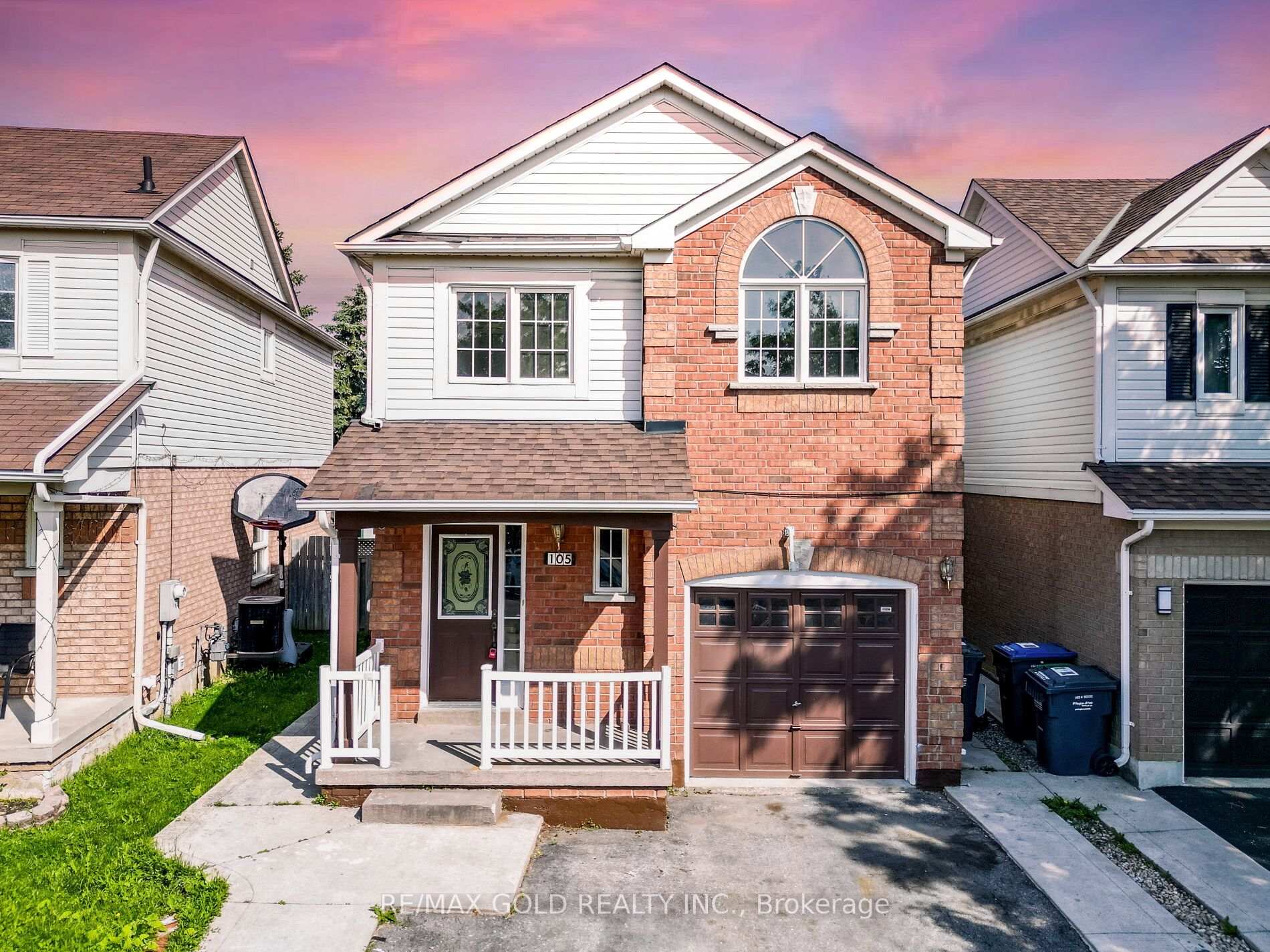 Photo 1 of 105 Woodhaven Drive, Brampton, Fletcher's Meadow — HOMEH
