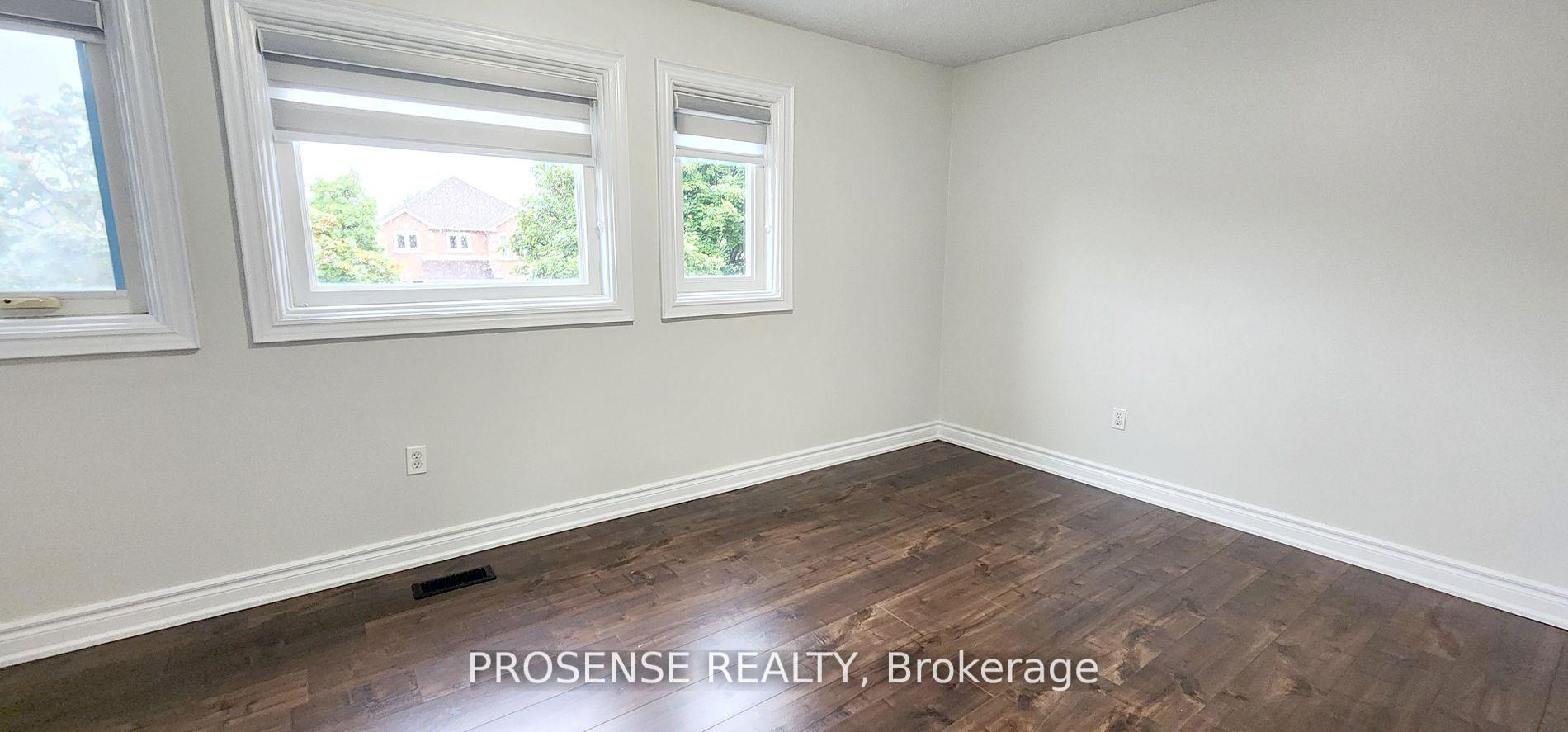 Photo 17 of 44 Carrie Crescent E, Brampton, Fletcher's West — HOMEH