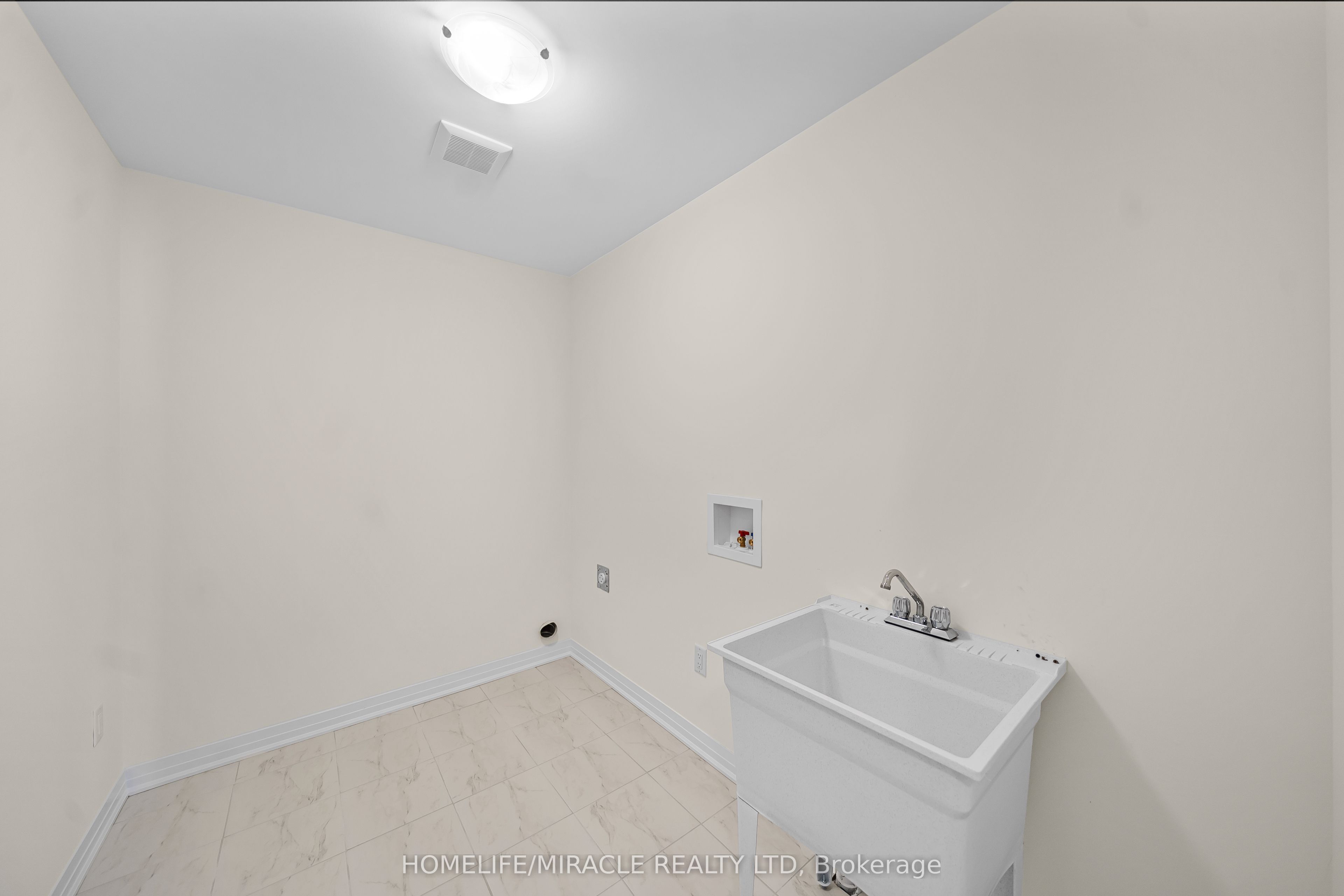 Photo 85 of 103 Windermere Boulevard, Loyalist, Bath — HOMEH