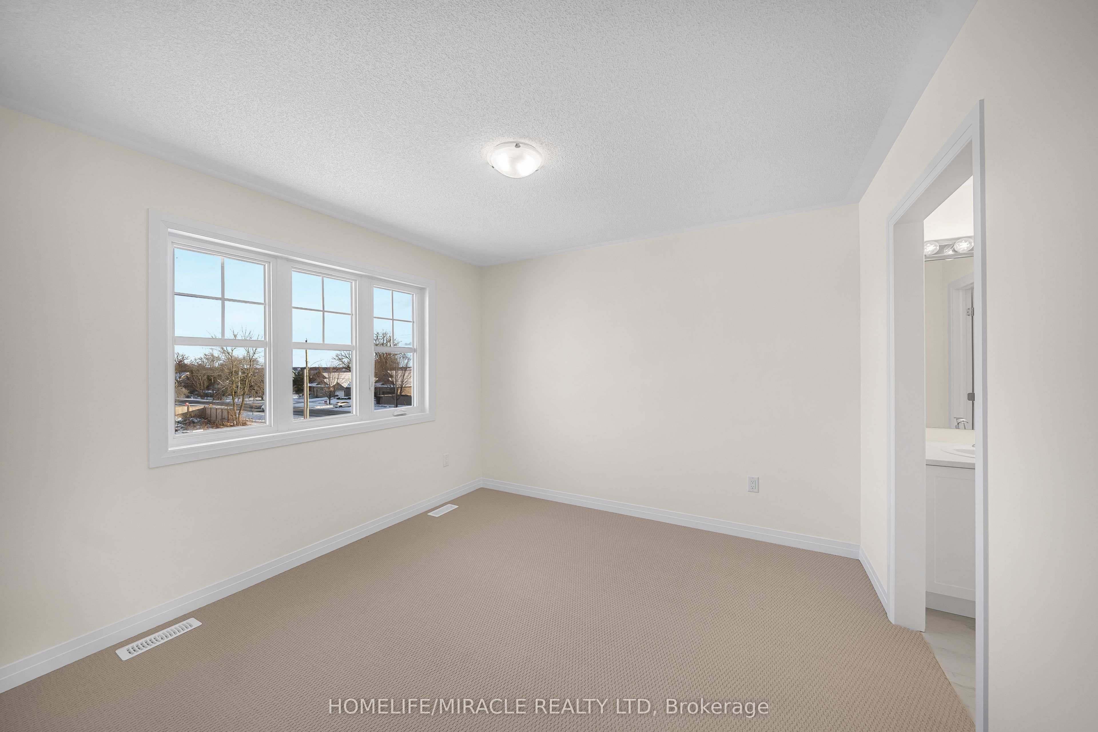 Photo 84 of 103 Windermere Boulevard, Loyalist, Bath — HOMEH