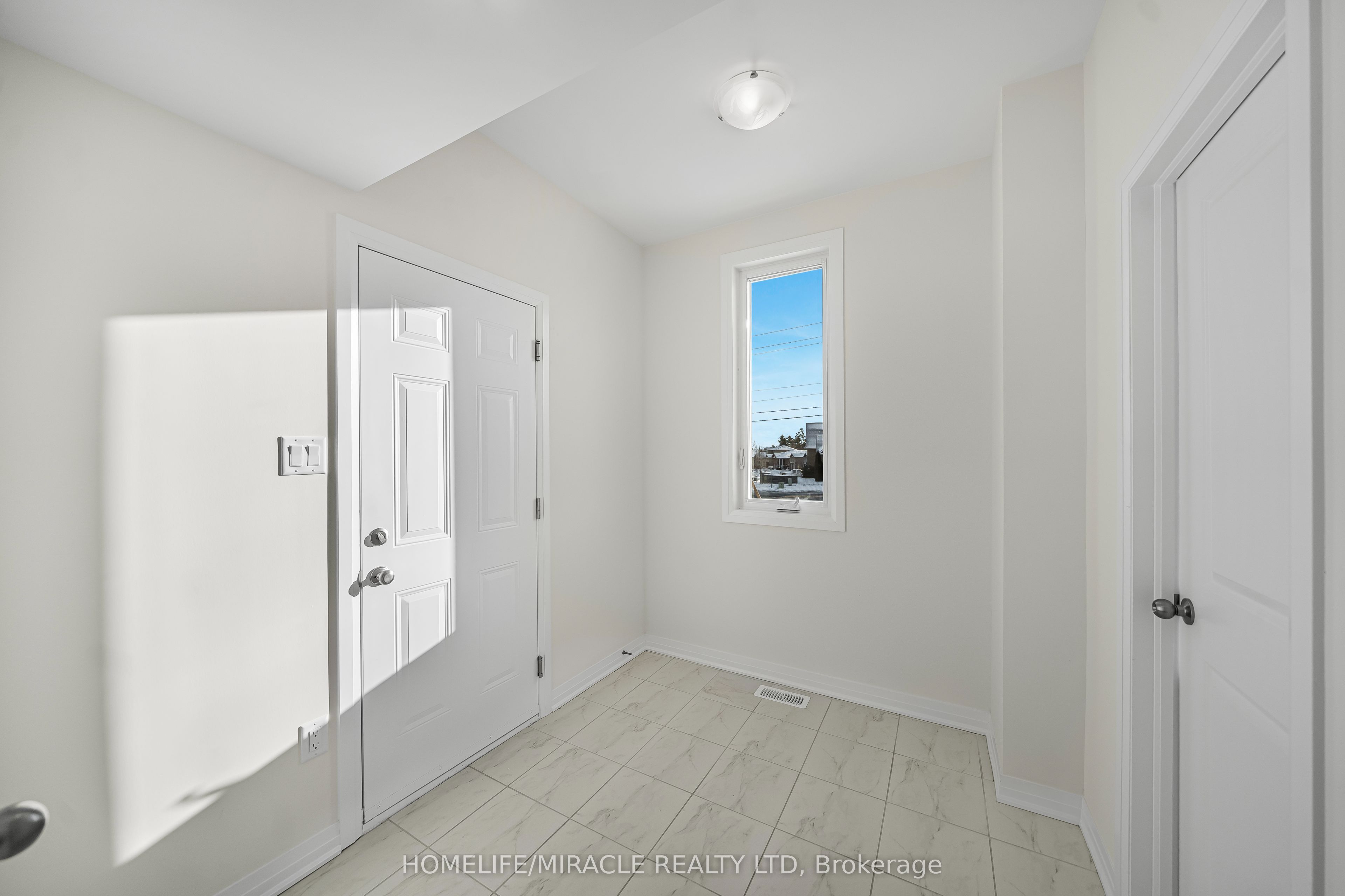 Photo 58 of 103 Windermere Boulevard, Loyalist, Bath — HOMEH