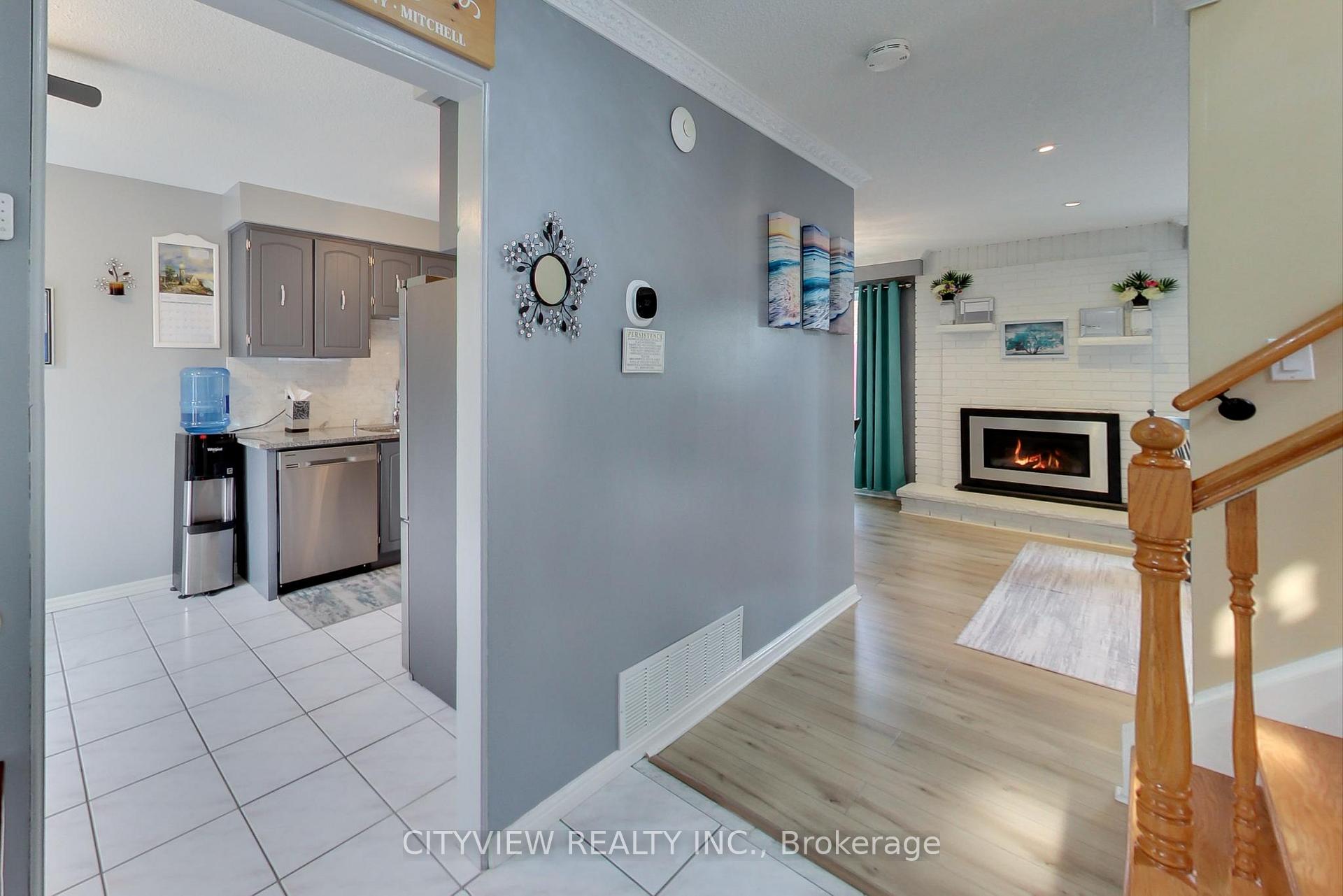Photo 14 of 144 Primrose Crescent, Brampton, Heart Lake West — HOMEH