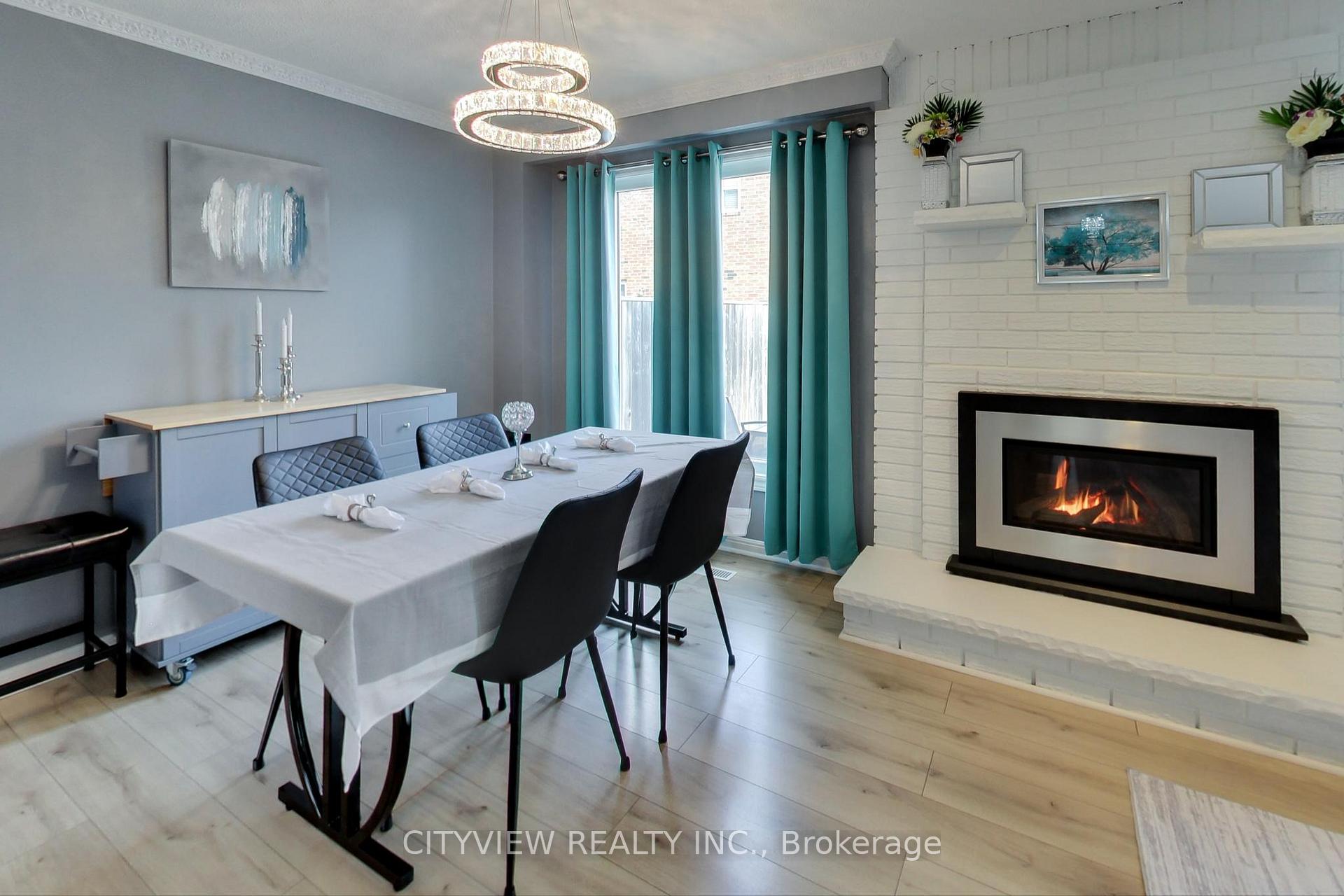 Photo 4 of 144 Primrose Crescent, Brampton, Heart Lake West — HOMEH