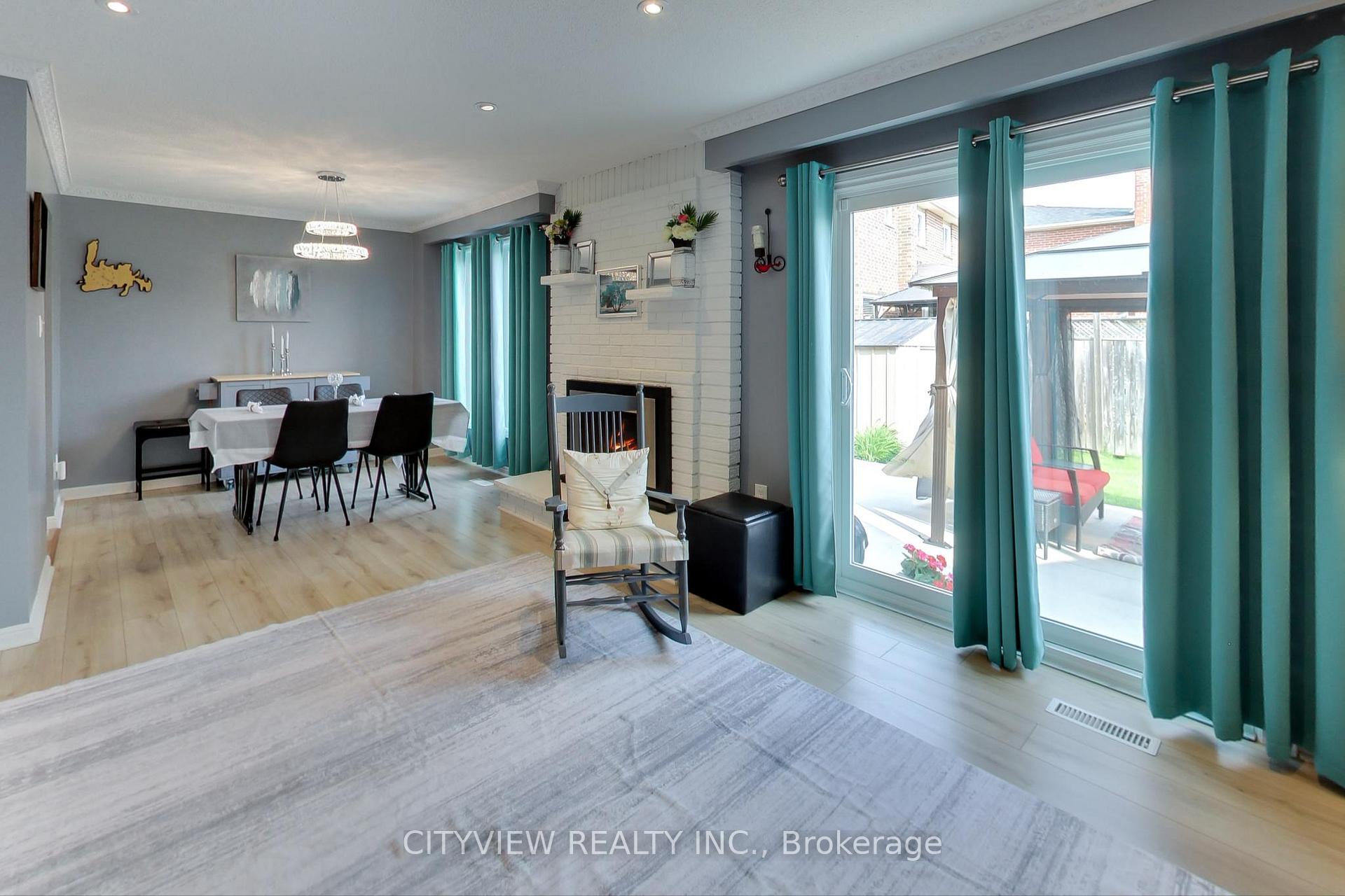 Photo 9 of 144 Primrose Crescent, Brampton, Heart Lake West — HOMEH