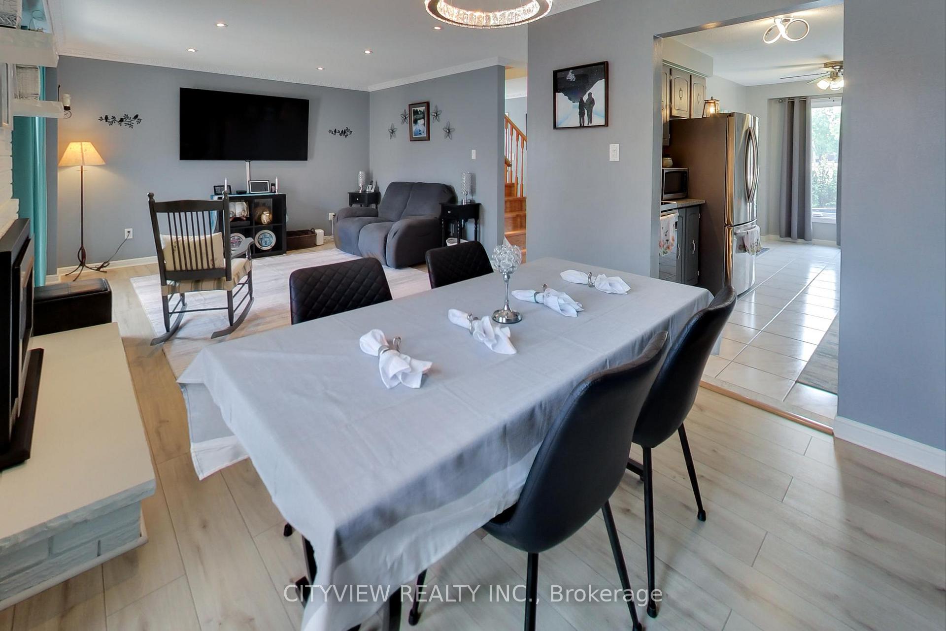 Photo 12 of 144 Primrose Crescent, Brampton, Heart Lake West — HOMEH