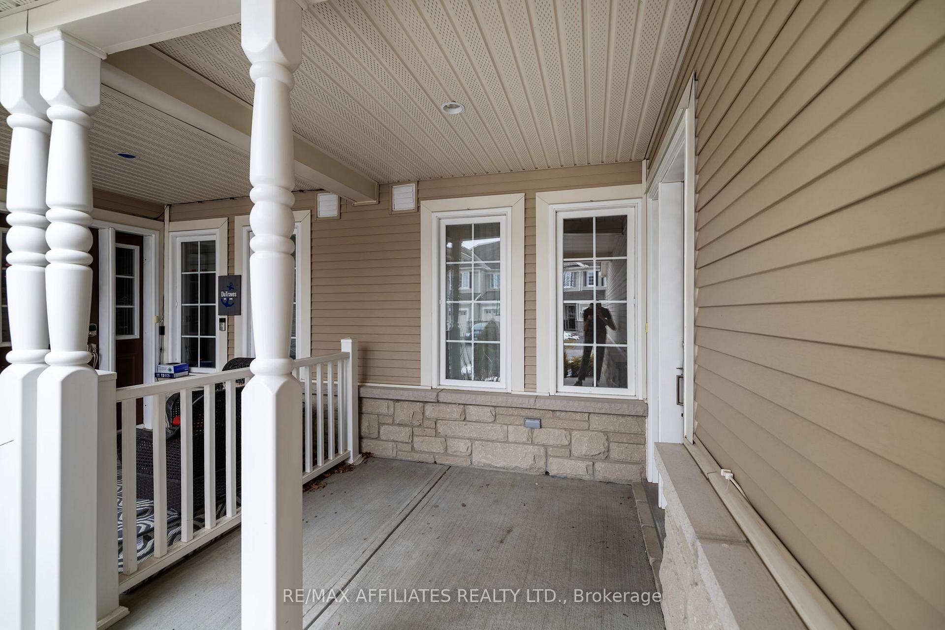 Photo 3 of 125 Osnabrook Private, Ottawa, Barrhaven - Stonebridge — HOMEH