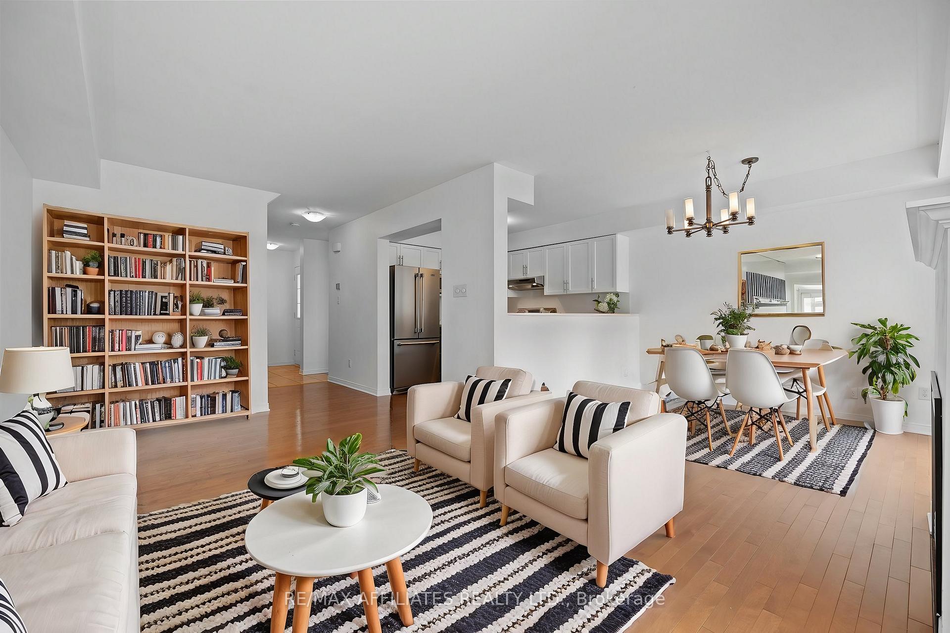 Photo 14 of 125 Osnabrook Private, Ottawa, Barrhaven - Stonebridge — HOMEH