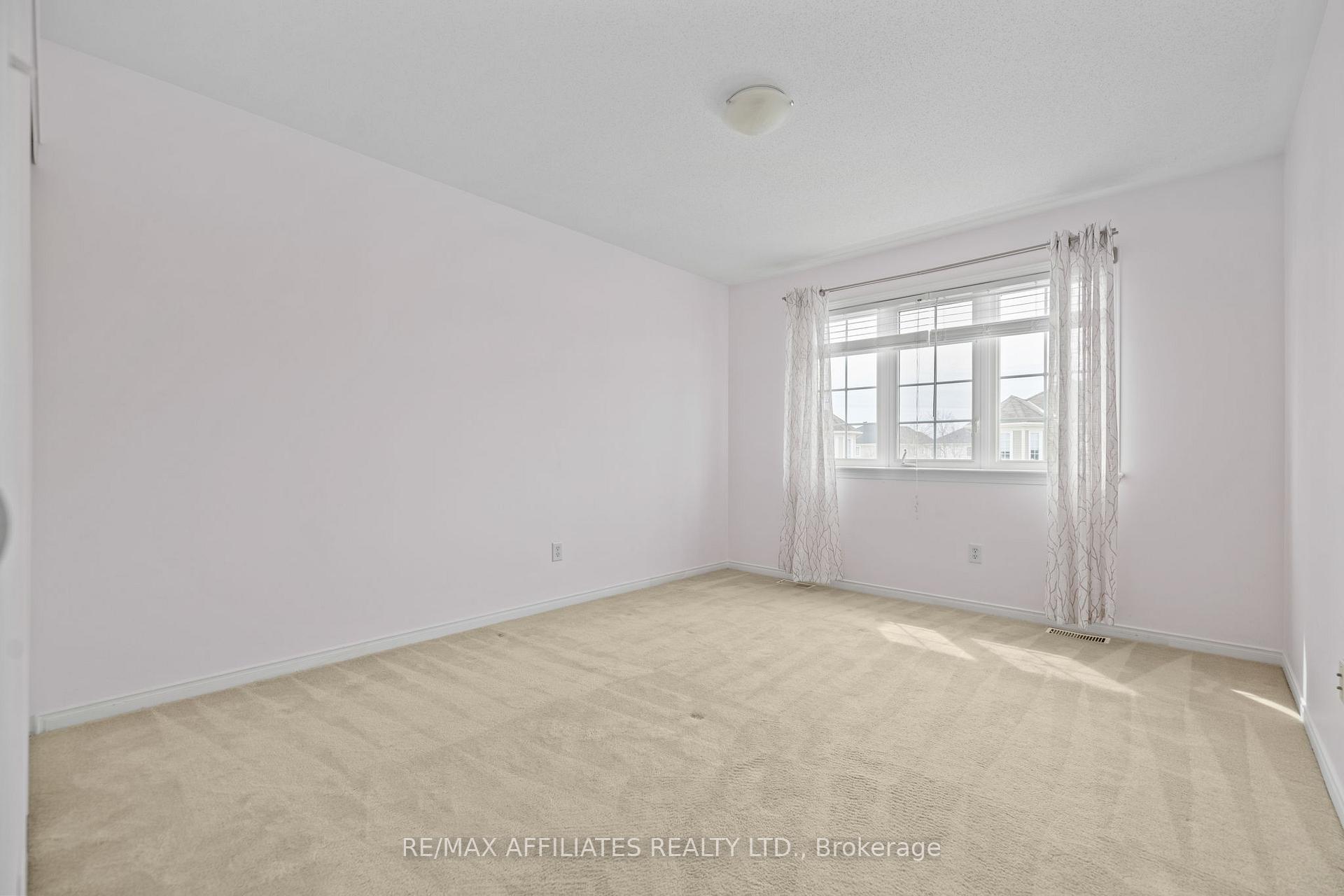Photo 26 of 125 Osnabrook Private, Ottawa, Barrhaven - Stonebridge — HOMEH