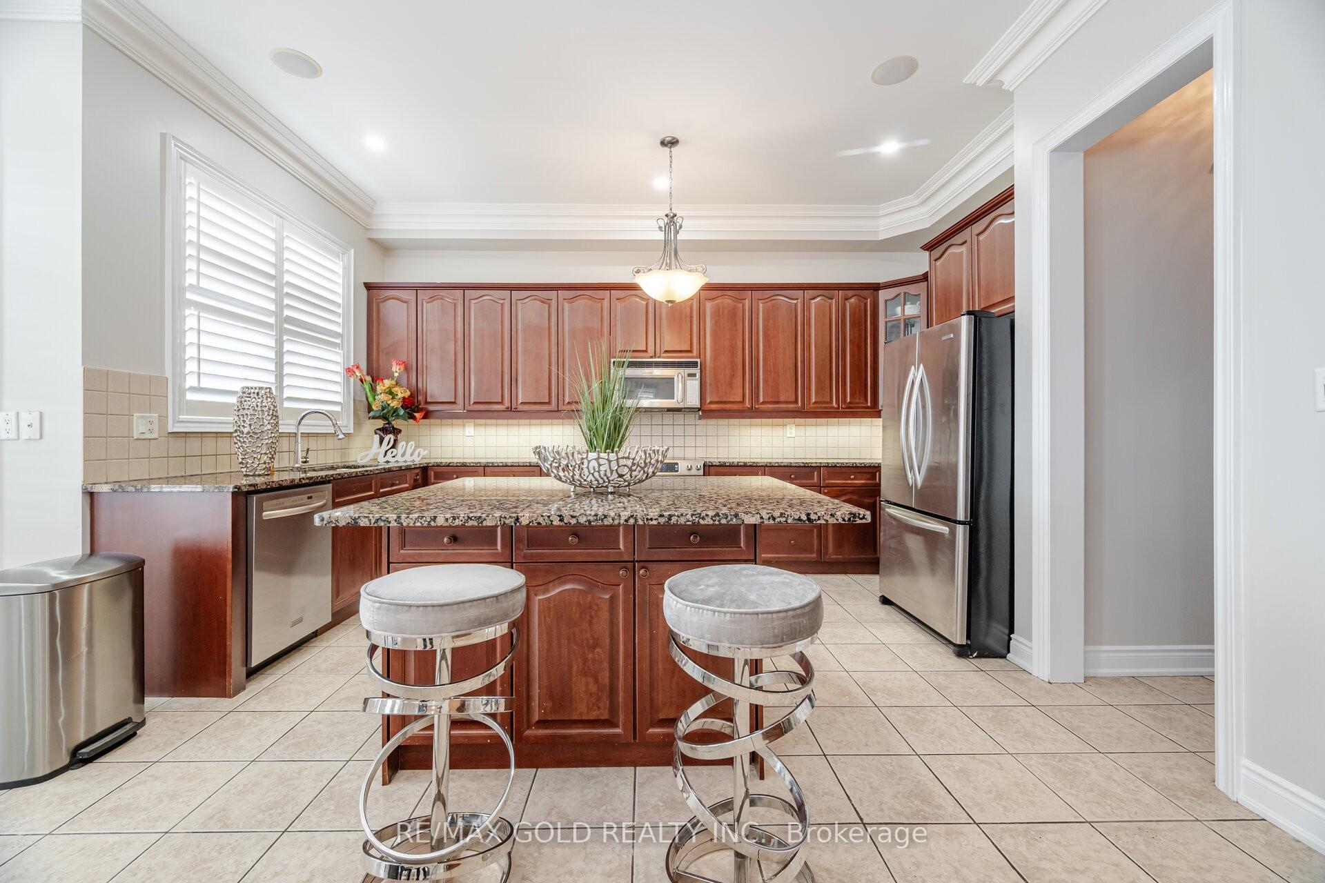 Photo 21 of 40 Vespahills Crescent, Brampton, Bram East — HOMEH