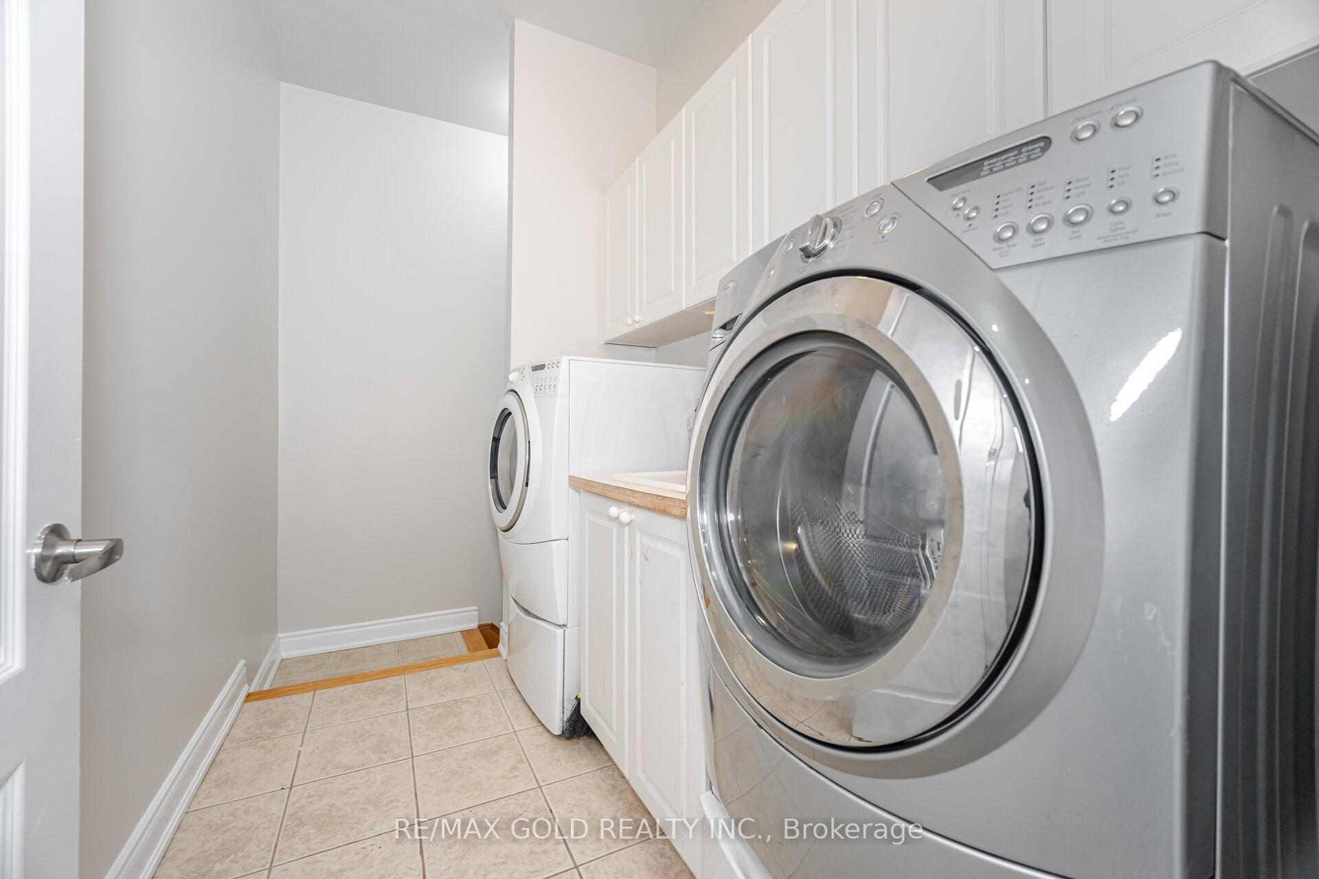 Photo 9 of 40 Vespahills Crescent, Brampton, Bram East — HOMEH