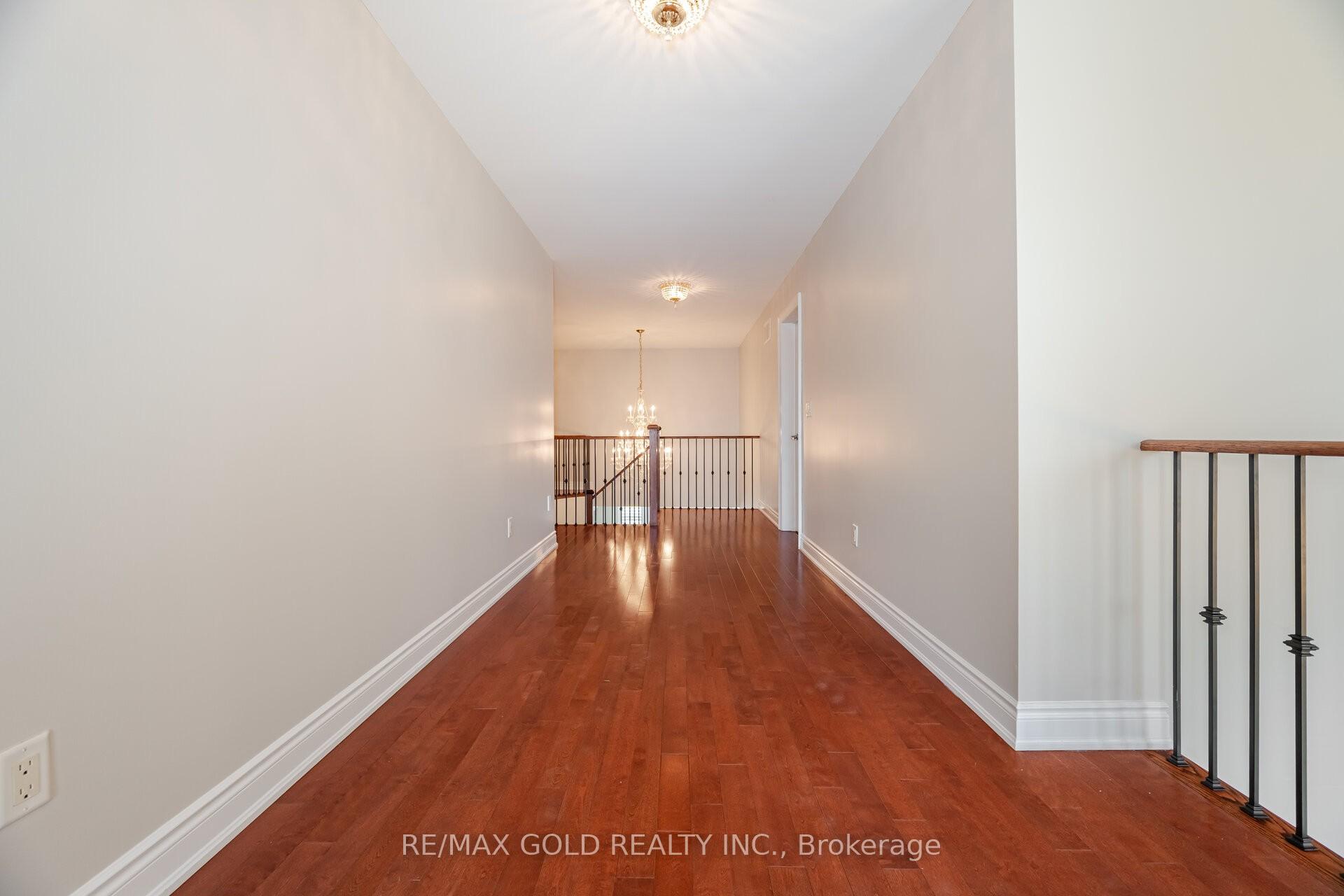 Photo 24 of 40 Vespahills Crescent, Brampton, Bram East — HOMEH