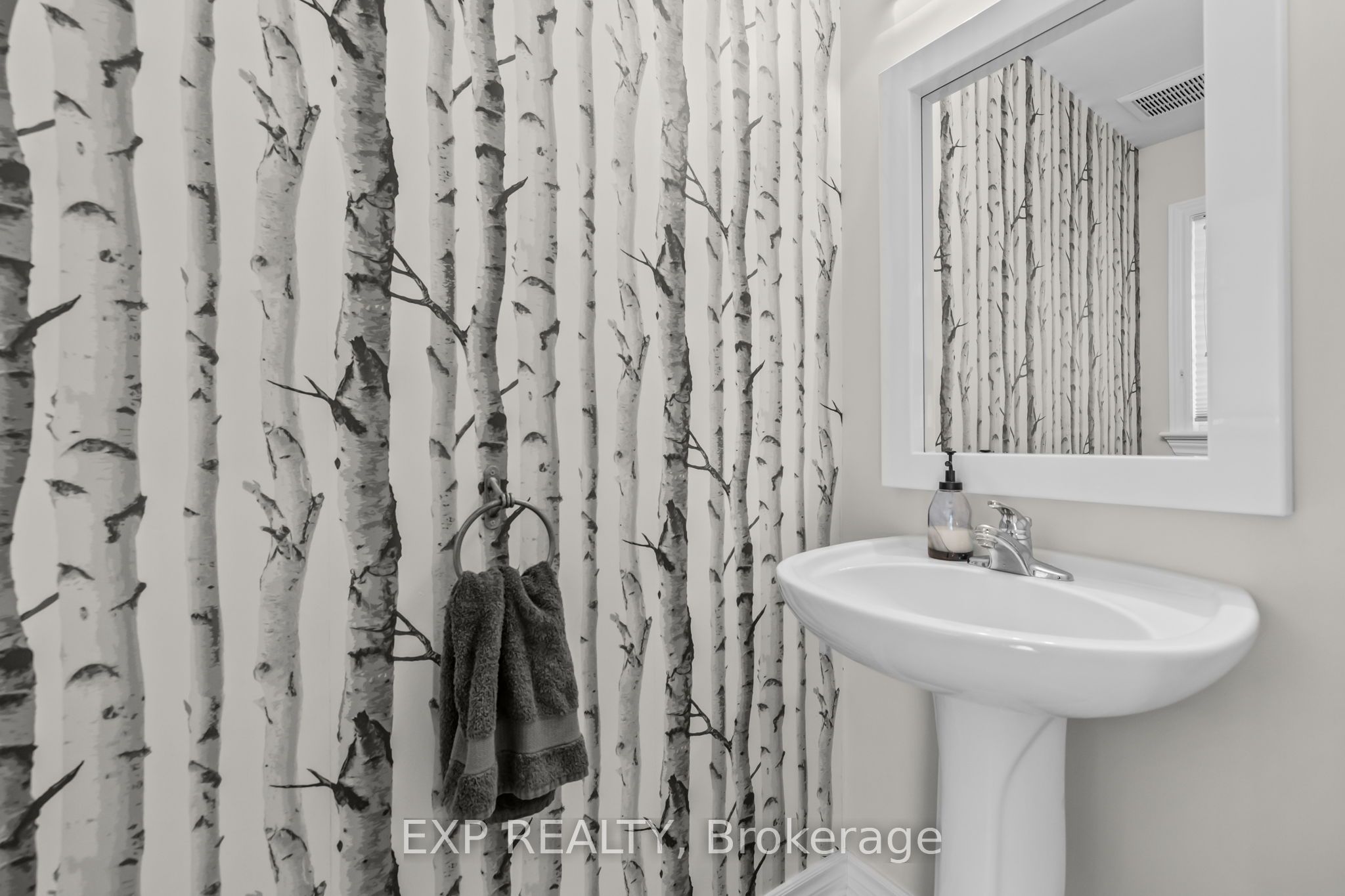 Photo 46 of 243 Deerfox Drive, Ottawa, Barrhaven - Longfields — HOMEH