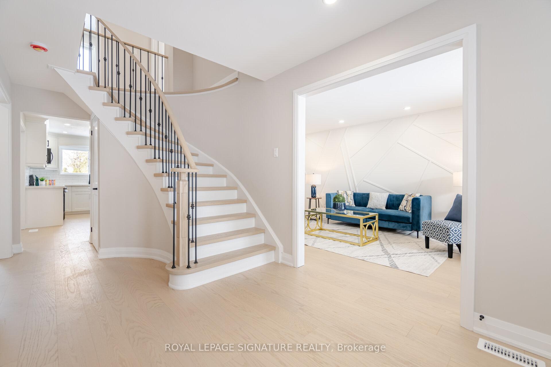 Photo 5 of 2525 Cavendish Drive, Burlington, Brant Hills — HOMEH