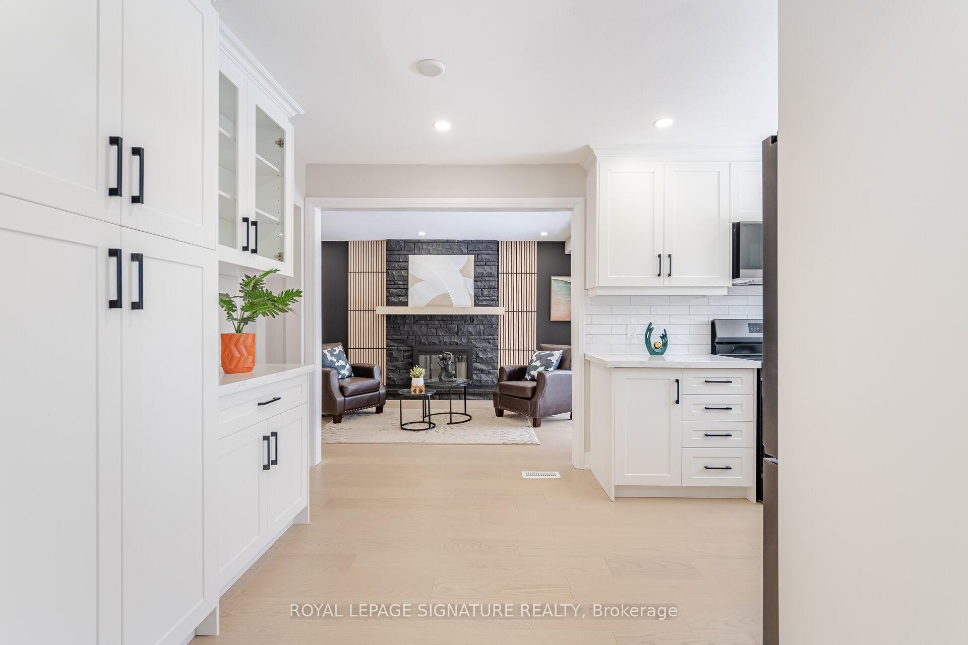 Photo 11 of 2525 Cavendish Drive, Burlington, Brant Hills — HOMEH