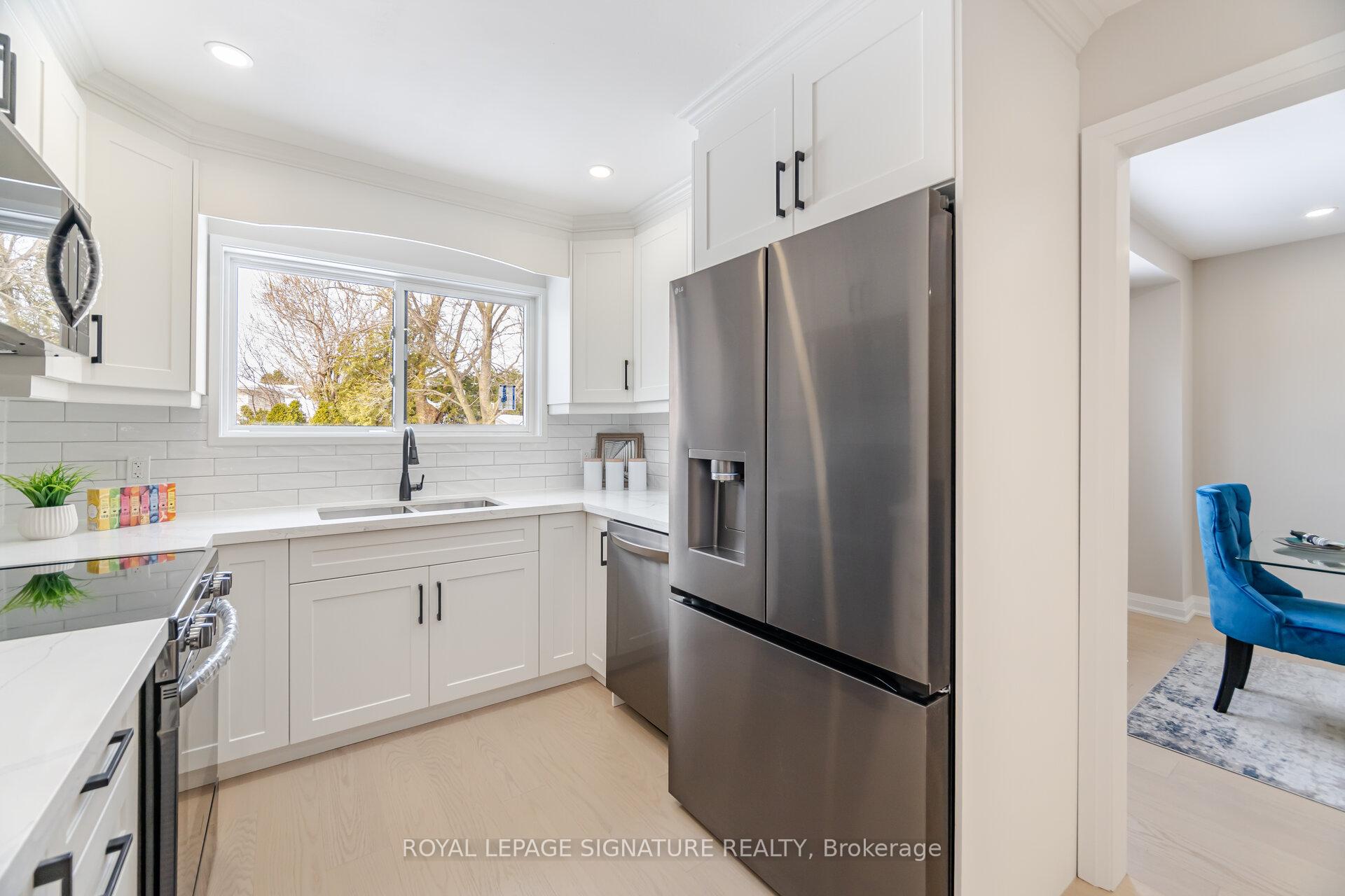 Photo 13 of 2525 Cavendish Drive, Burlington, Brant Hills — HOMEH