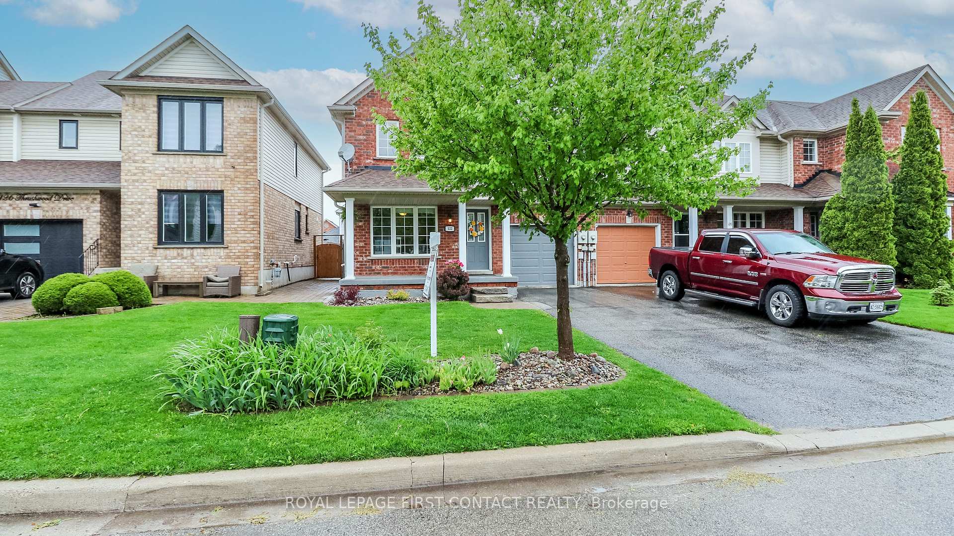 Photo 2 of 122 Thrushwood Drive, Barrie, 400 West — HOMEH