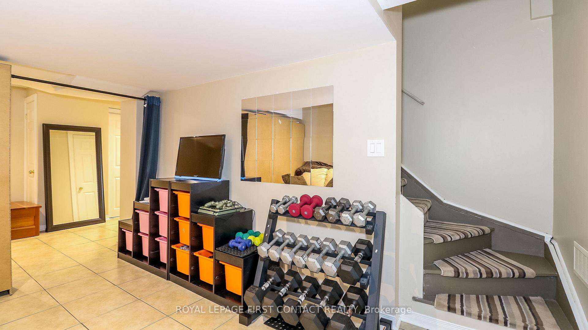 Photo 27 of 122 Thrushwood Drive, Barrie, 400 West — HOMEH