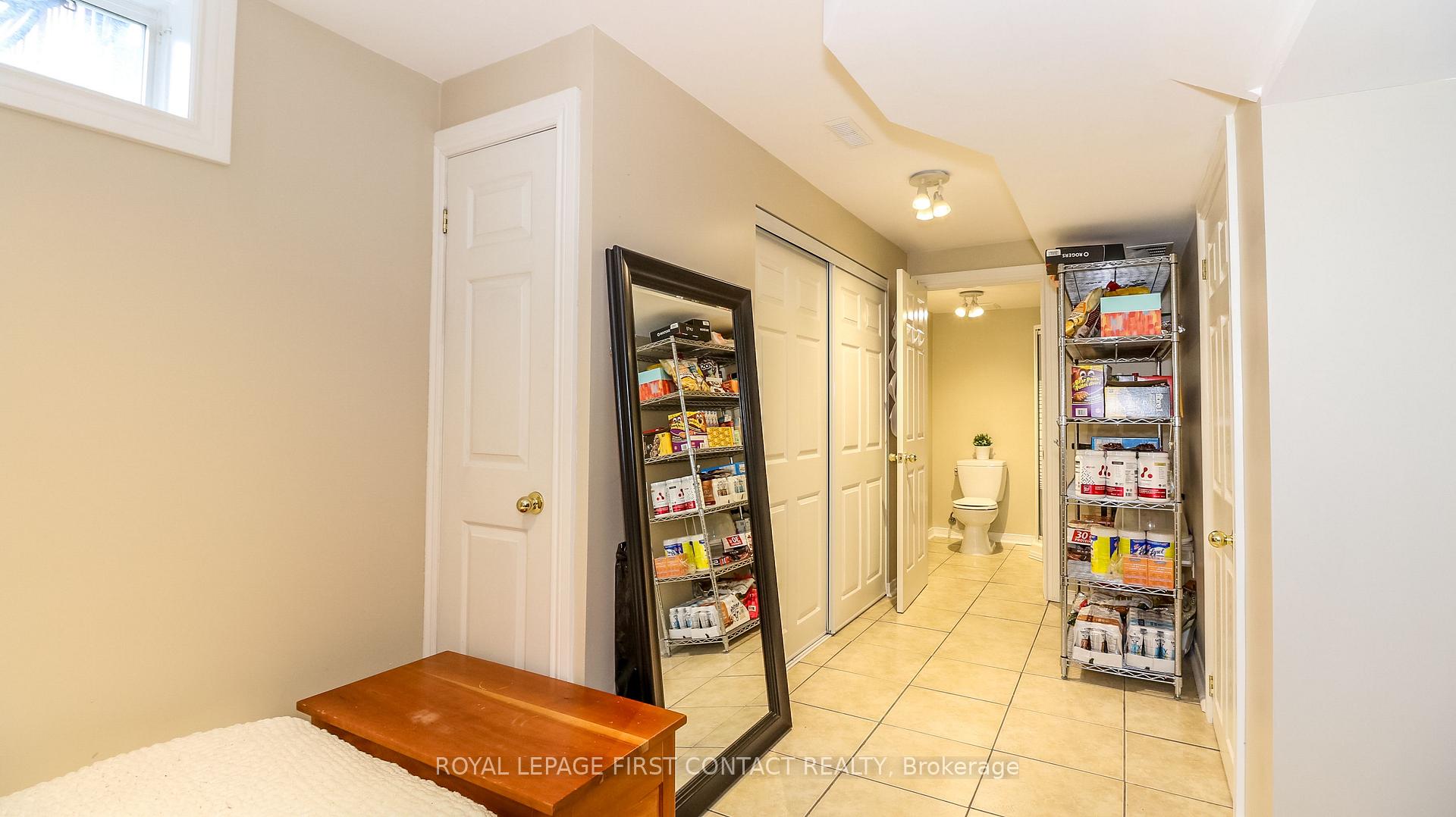Photo 31 of 122 Thrushwood Drive, Barrie, 400 West — HOMEH