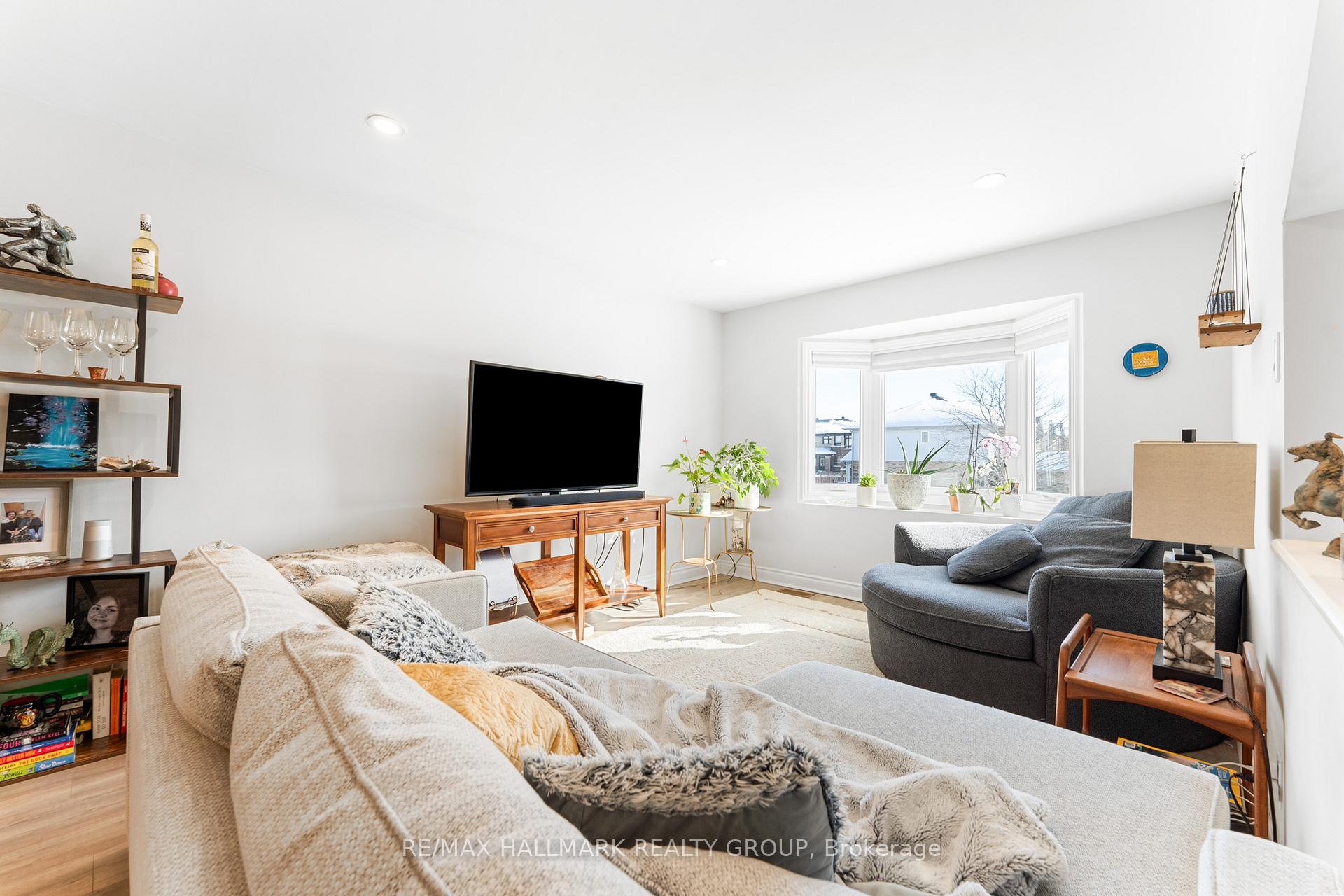 Photo 6 of 169 Mountshannon Drive, Ottawa, Barrhaven - Longfields — HOMEH