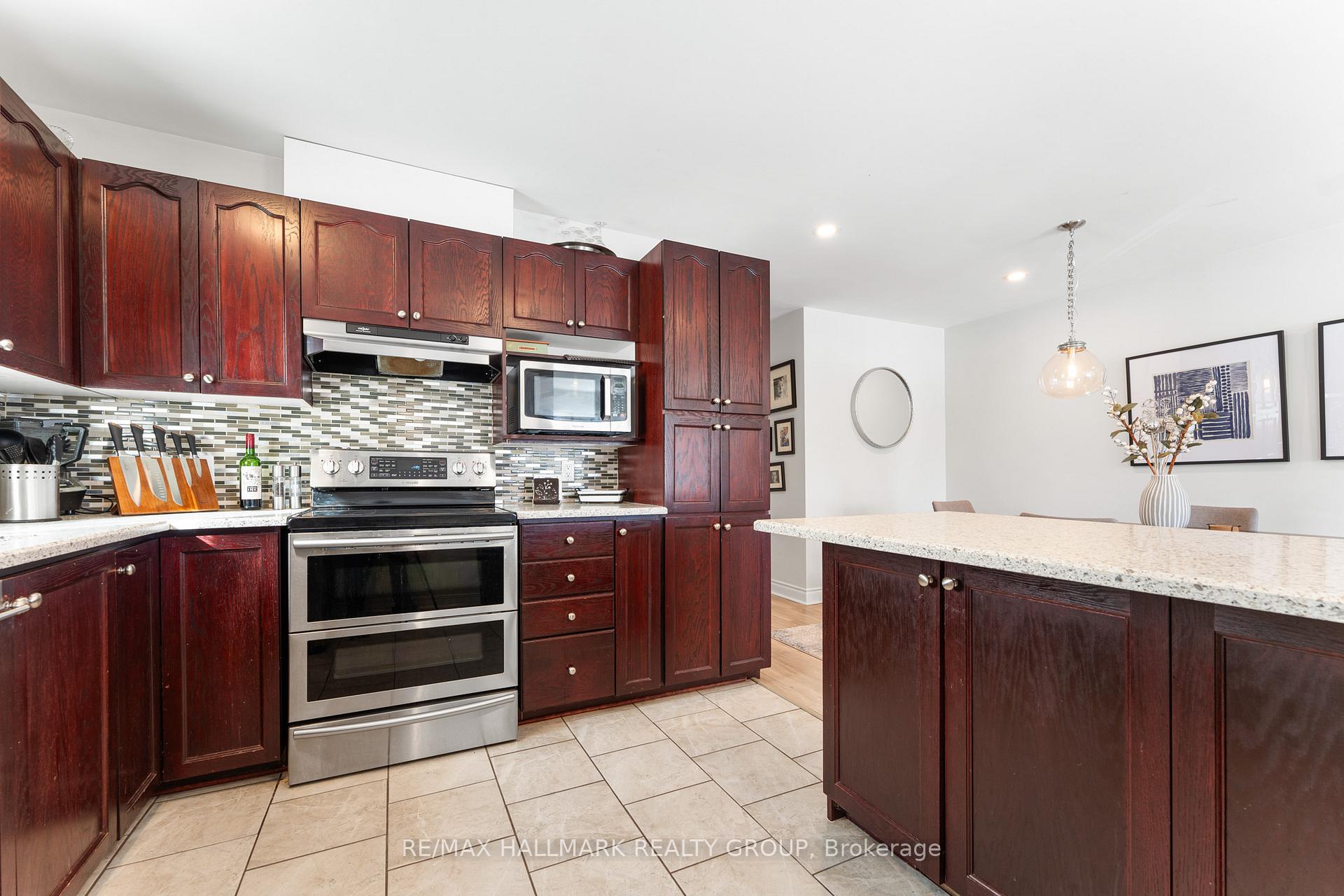 Photo 19 of 169 Mountshannon Drive, Ottawa, Barrhaven - Longfields — HOMEH