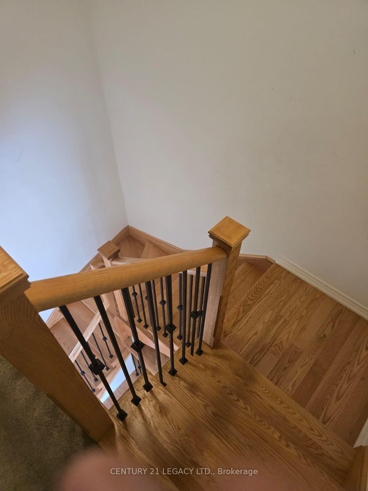 Photo 2 of 4 Queenpost Drive, Brampton, Credit Valley — HOMEH