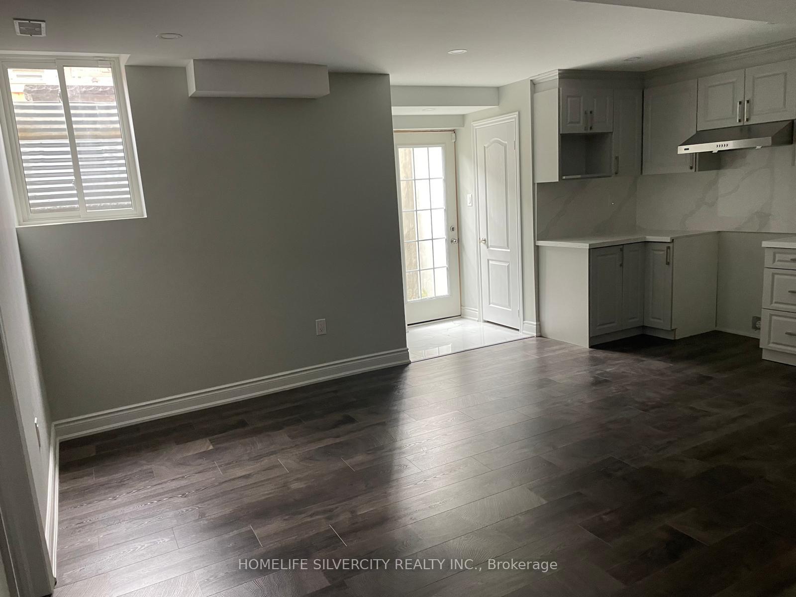 Photo 2 of 25 Seymour Road, Brampton, Sandringham-Wellington North — HOMEH
