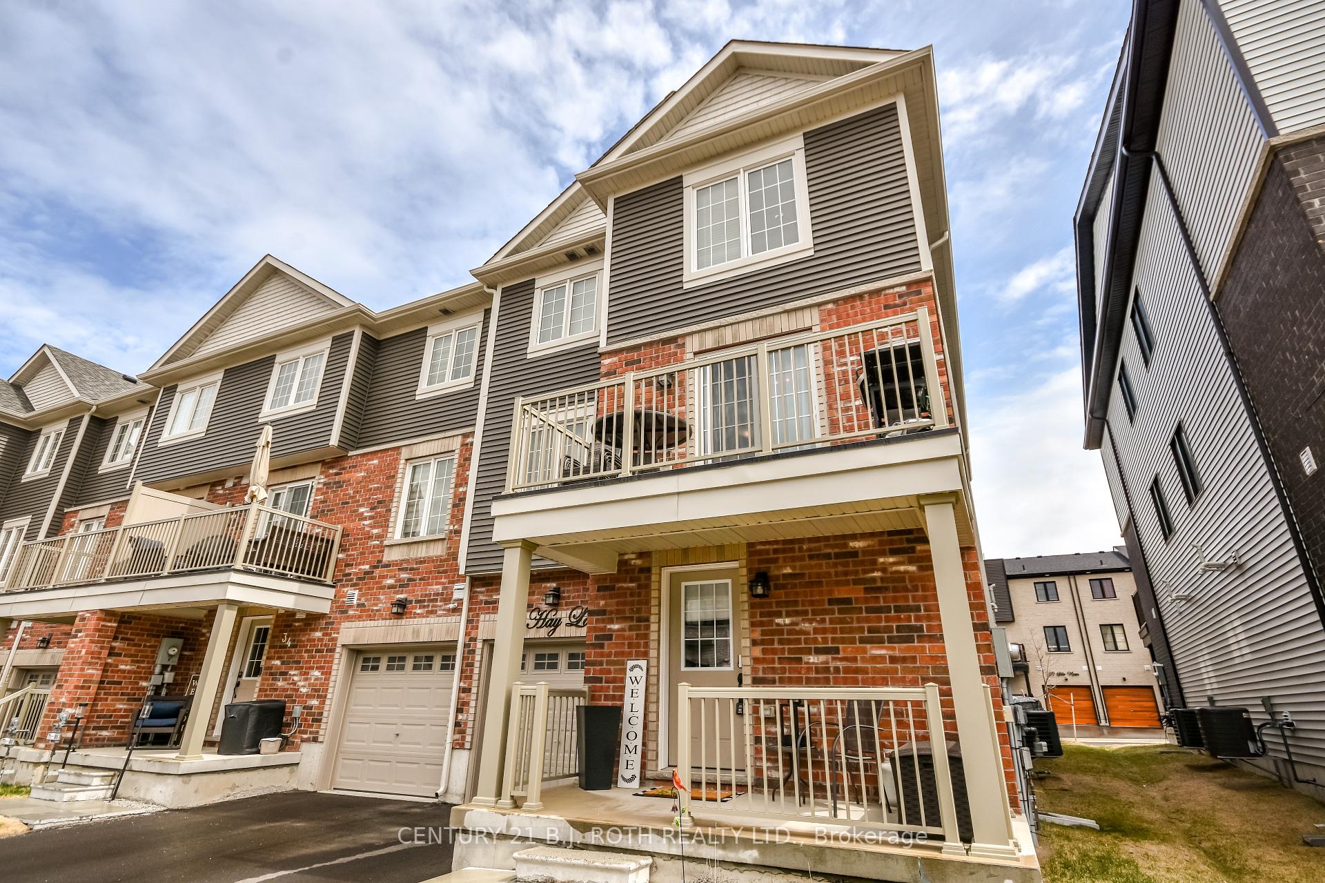 Photo 1 of 32 Hay Lane, Barrie, Rural Barrie Southeast — HOMEH