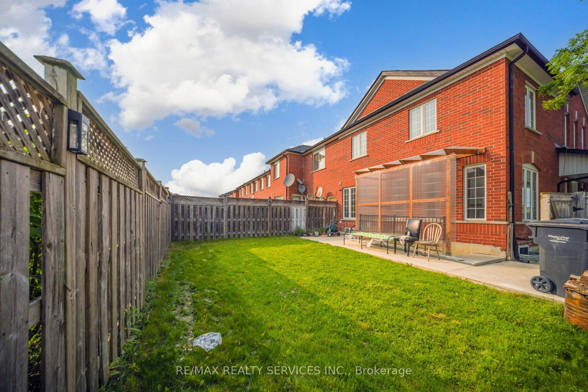 Photo 31 of 2 Iceberg Trail, Brampton, Sandringham-Wellington — HOMEH