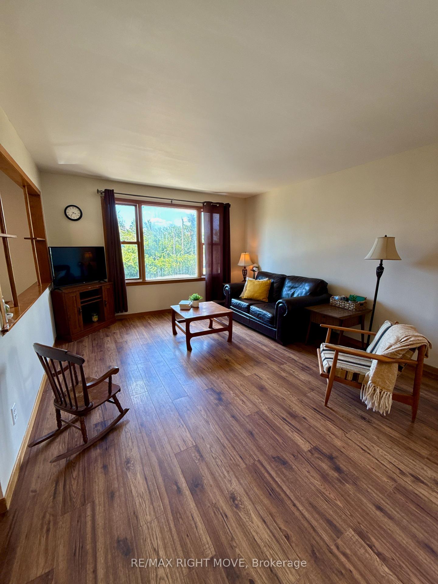 Photo 1 of 449 May Street, Brock, Beaverton — HOMEH