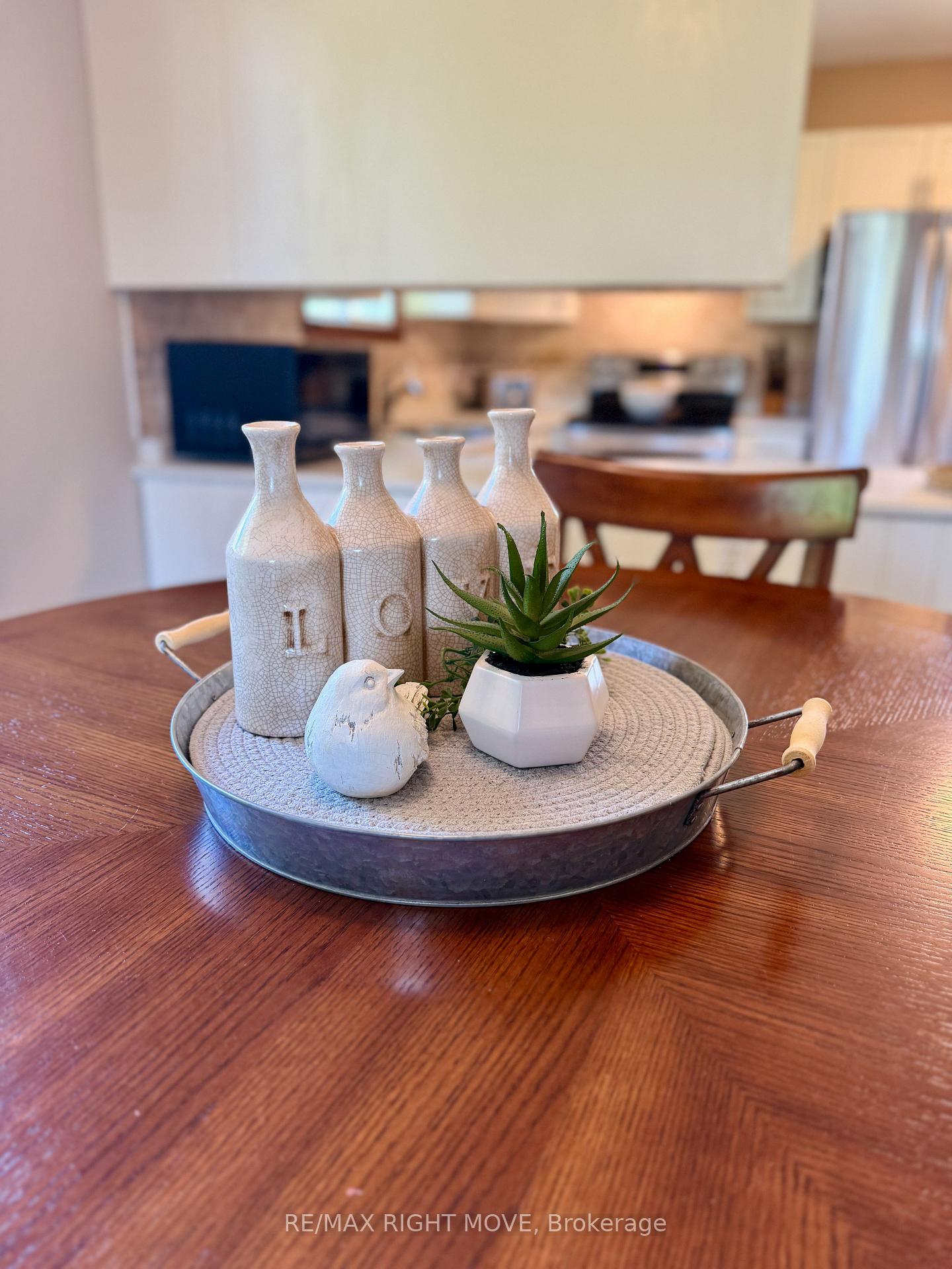 Photo 12 of 449 May Street, Brock, Beaverton — HOMEH