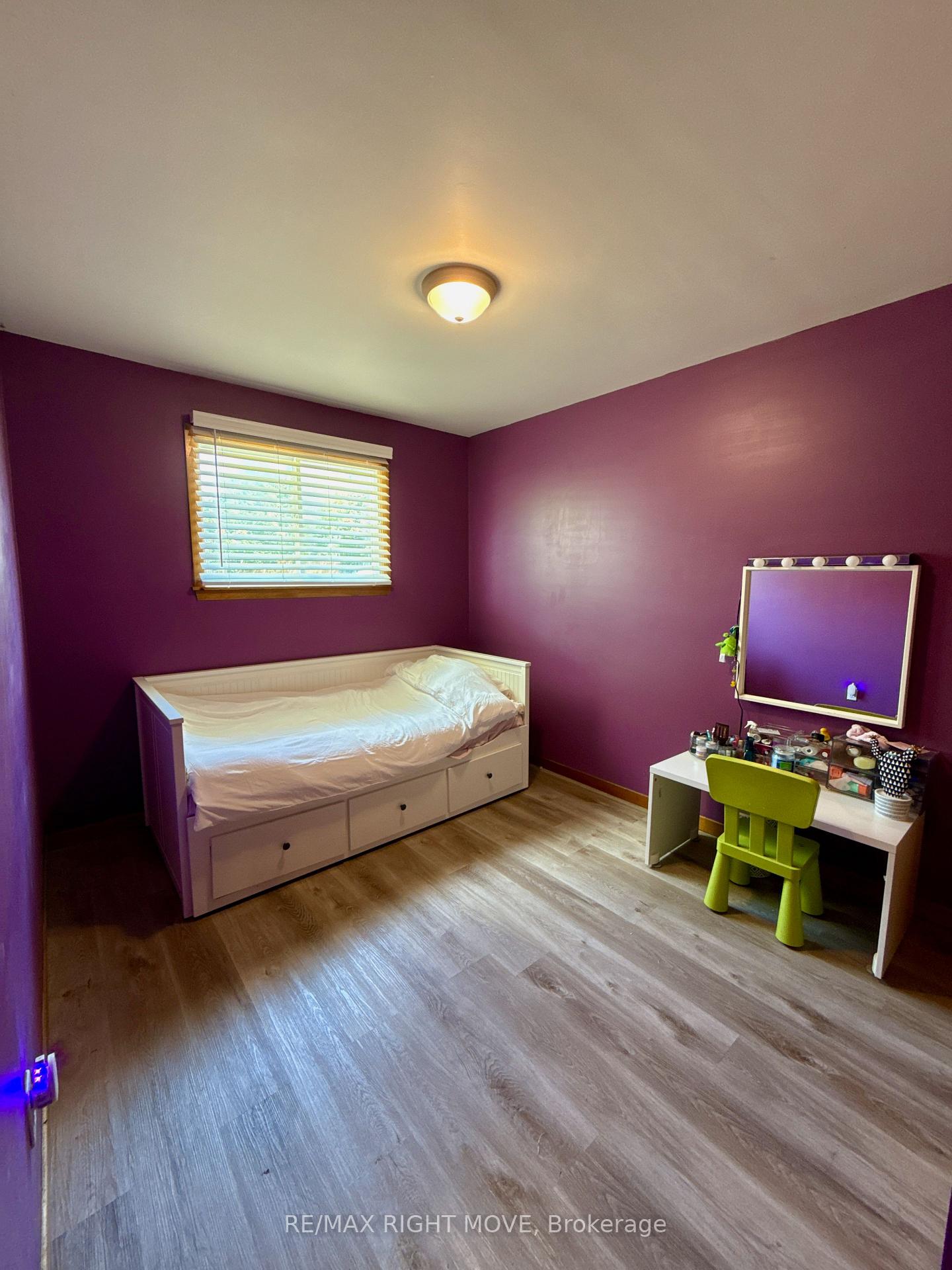Photo 16 of 449 May Street, Brock, Beaverton — HOMEH