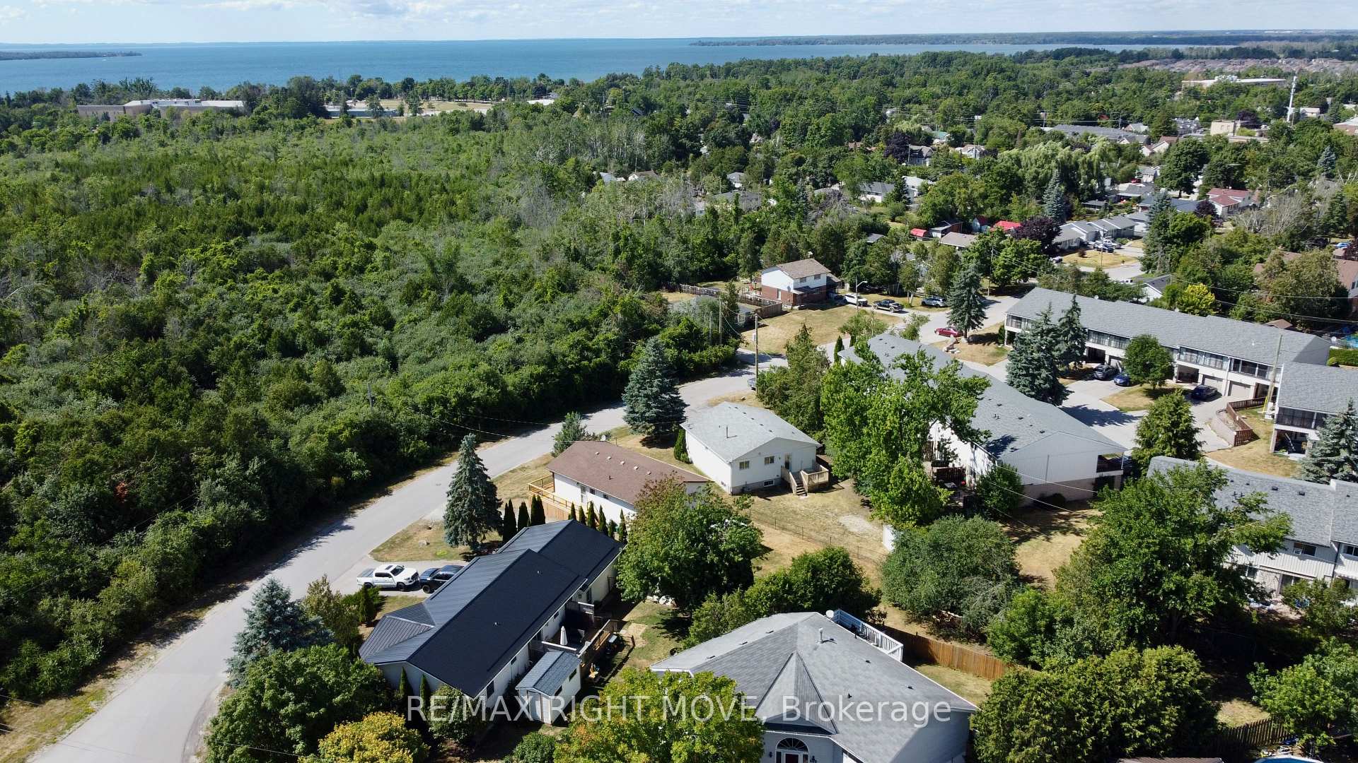 Photo 31 of 449 May Street, Brock, Beaverton — HOMEH