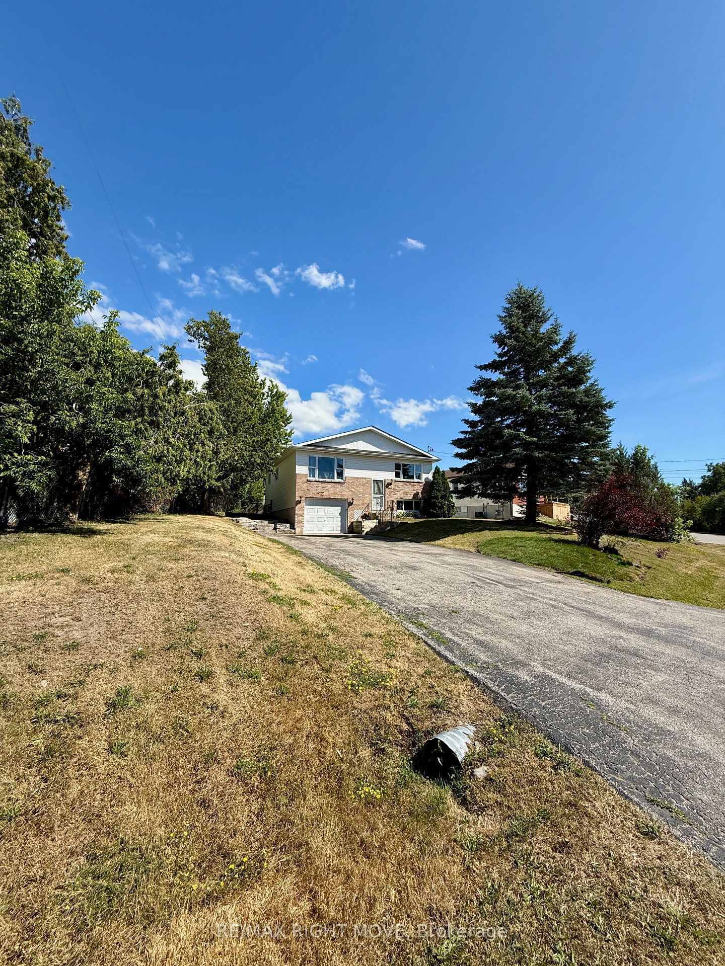 Photo 33 of 449 May Street, Brock, Beaverton — HOMEH