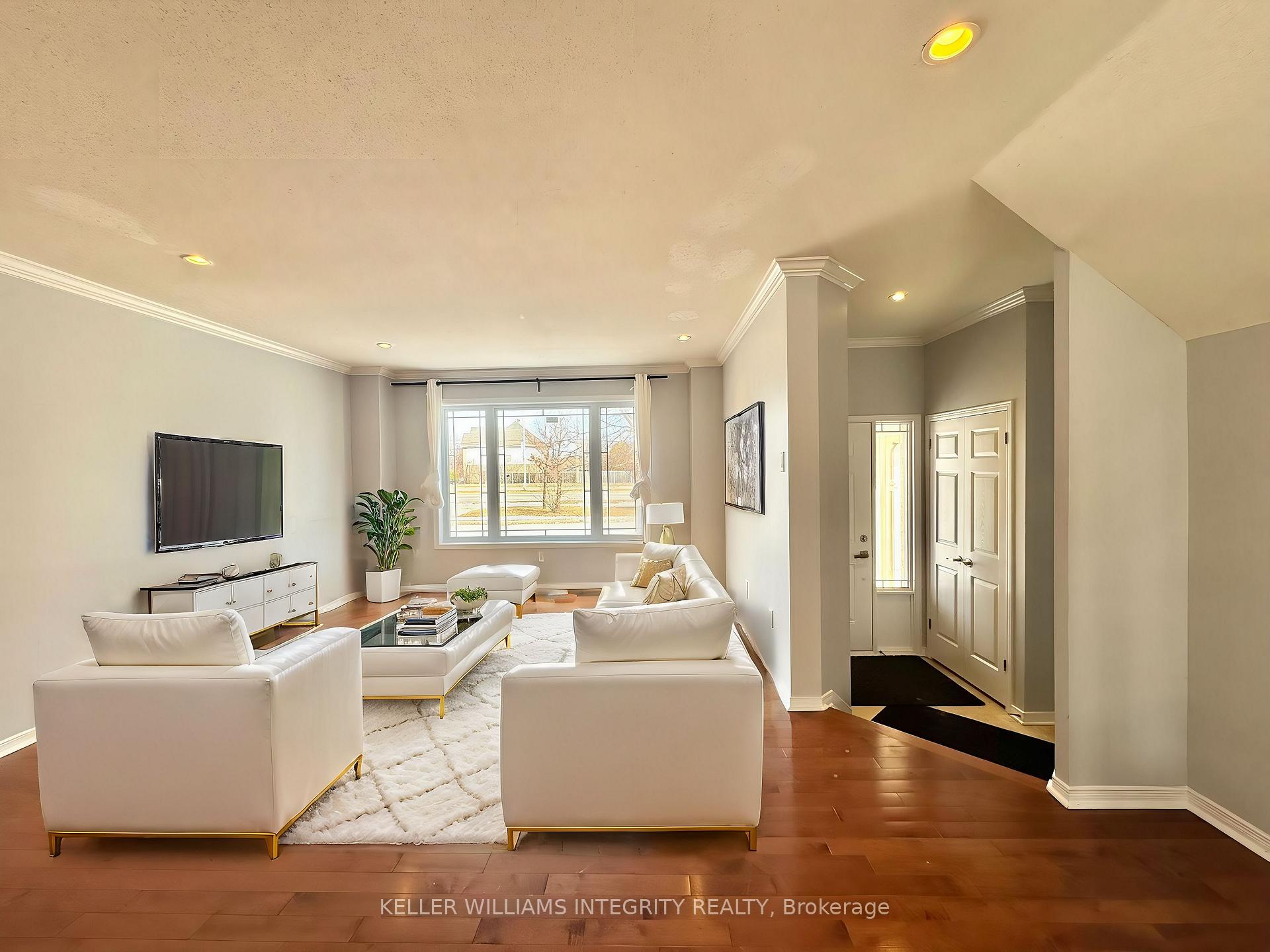 Photo 2 of 224 Highpointe Crescent, Ottawa, Barrhaven - Strandherd — HOMEH