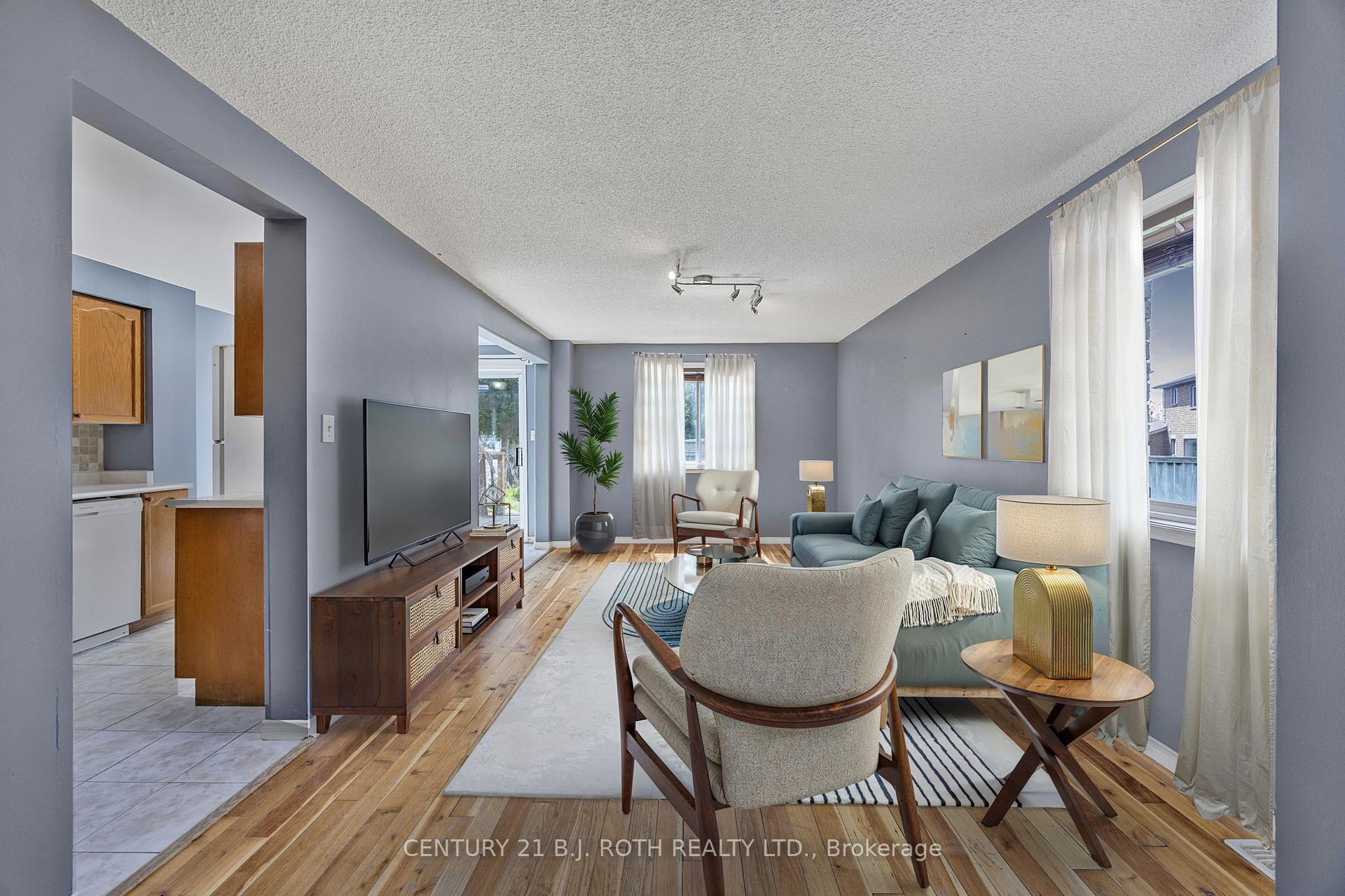 Photo 4 of 23 Clute Crescent, Barrie, Holly — HOMEH
