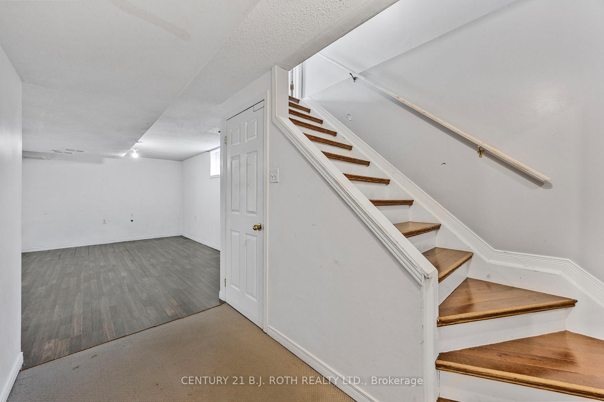 Photo 16 of 23 Clute Crescent, Barrie, Holly — HOMEH