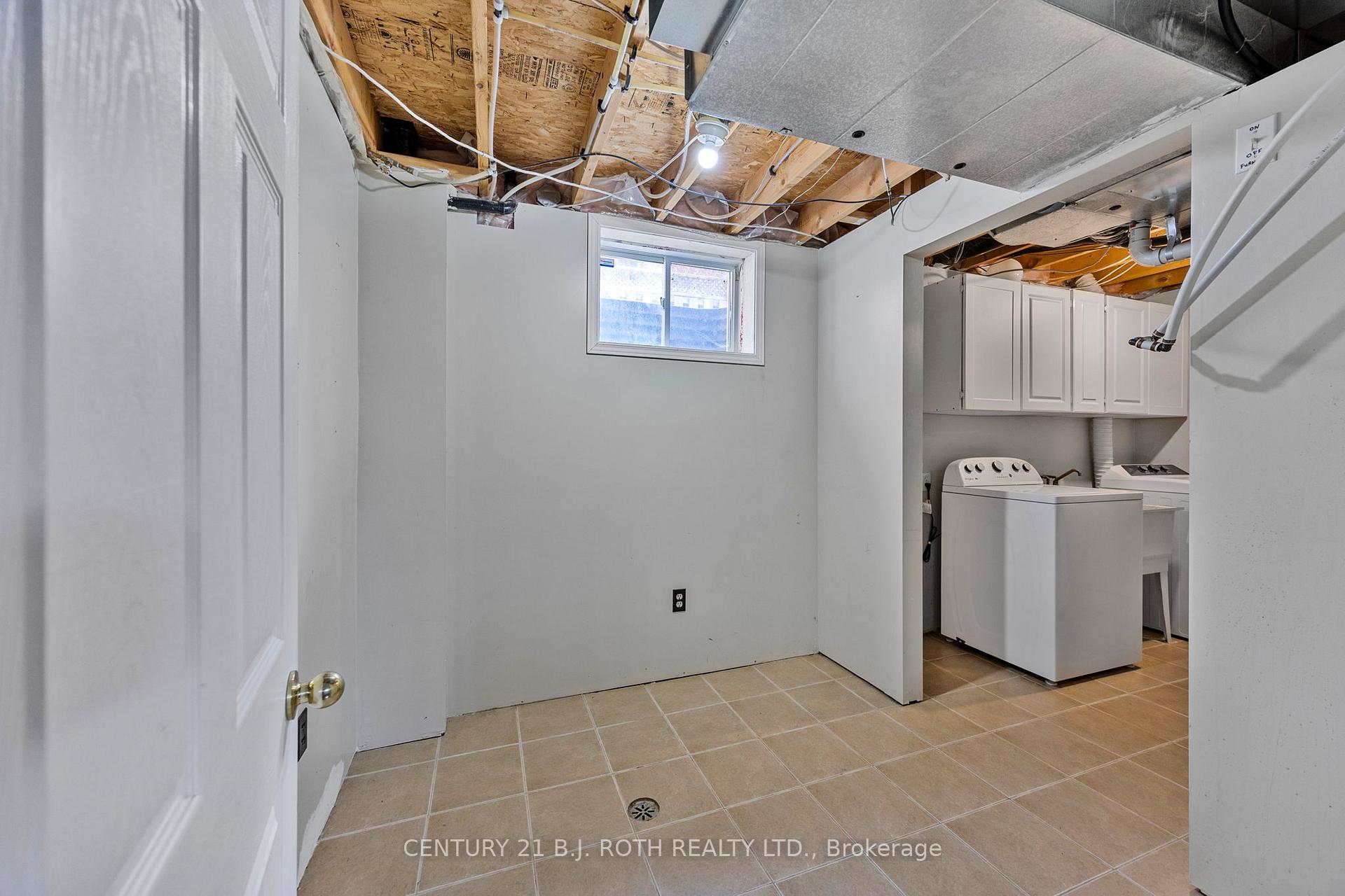 Photo 18 of 23 Clute Crescent, Barrie, Holly — HOMEH
