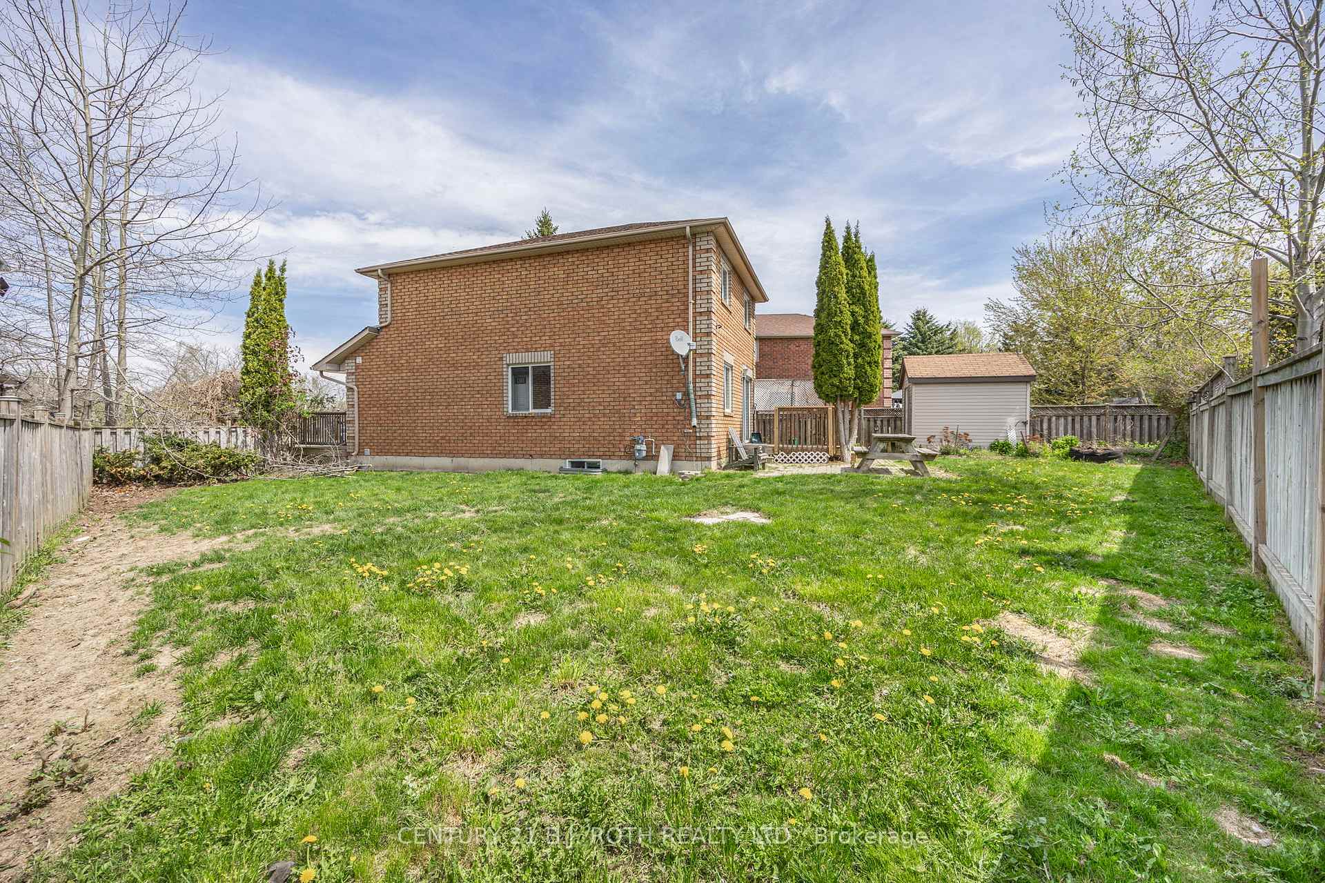 Photo 22 of 23 Clute Crescent, Barrie, Holly — HOMEH