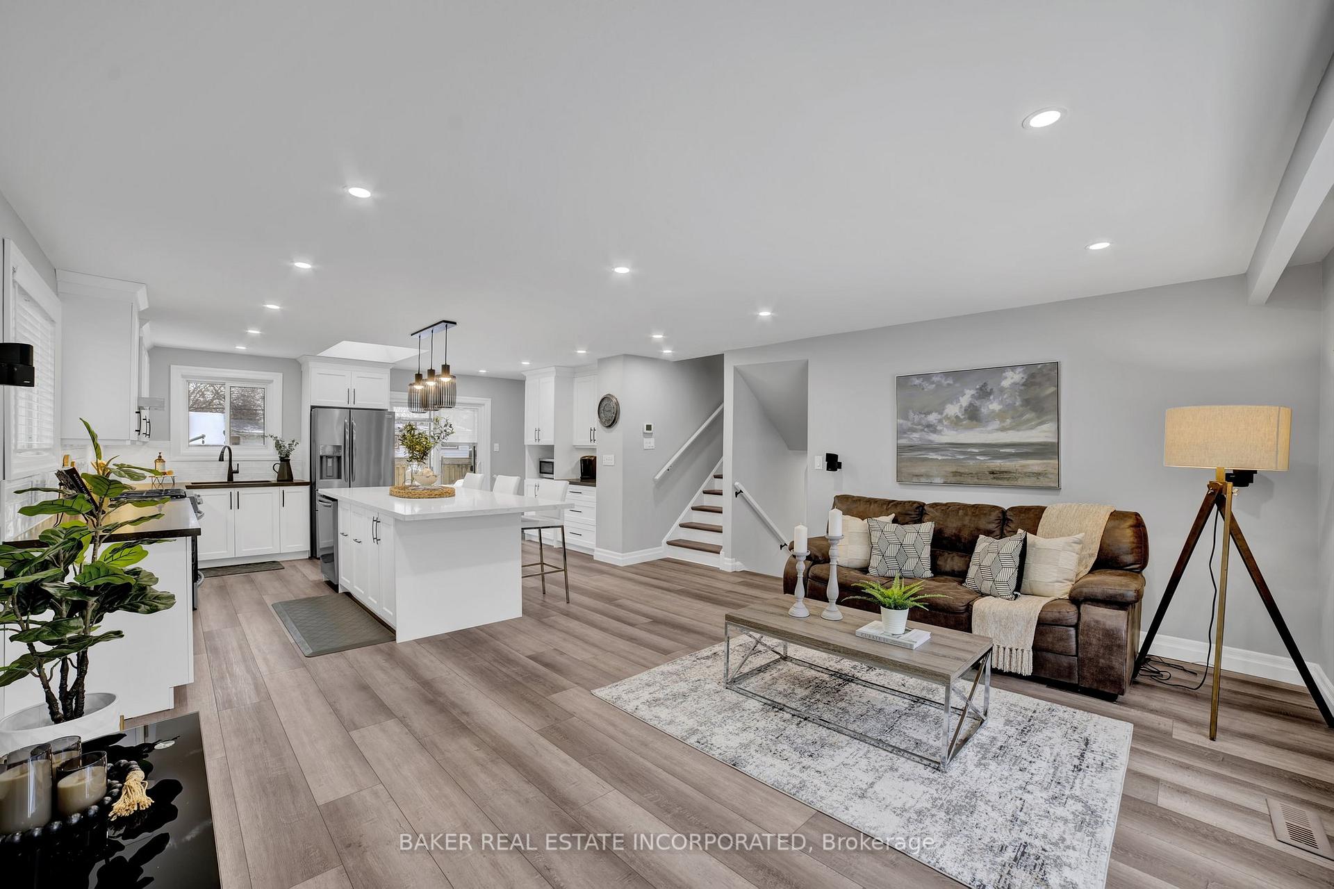Photo 4 of 644 Mullin Way, Burlington, Appleby — HOMEH